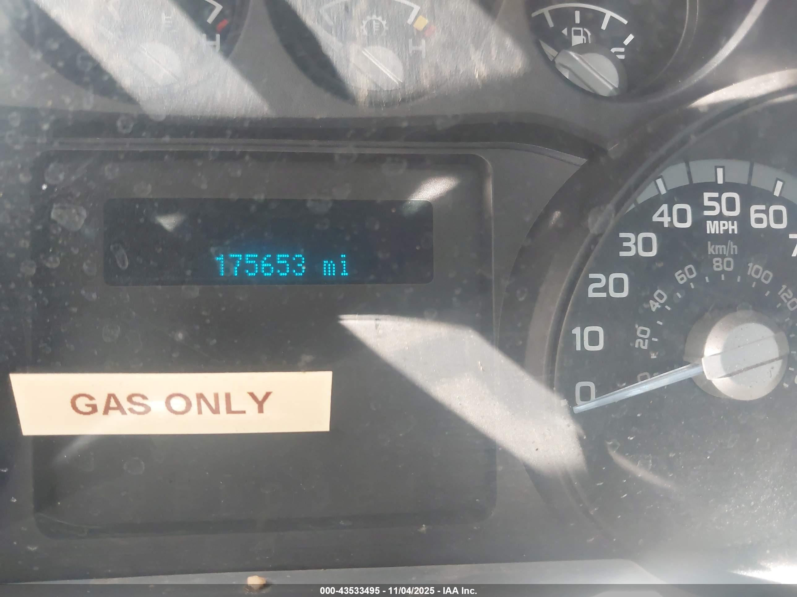 FORD F-450 image 6
