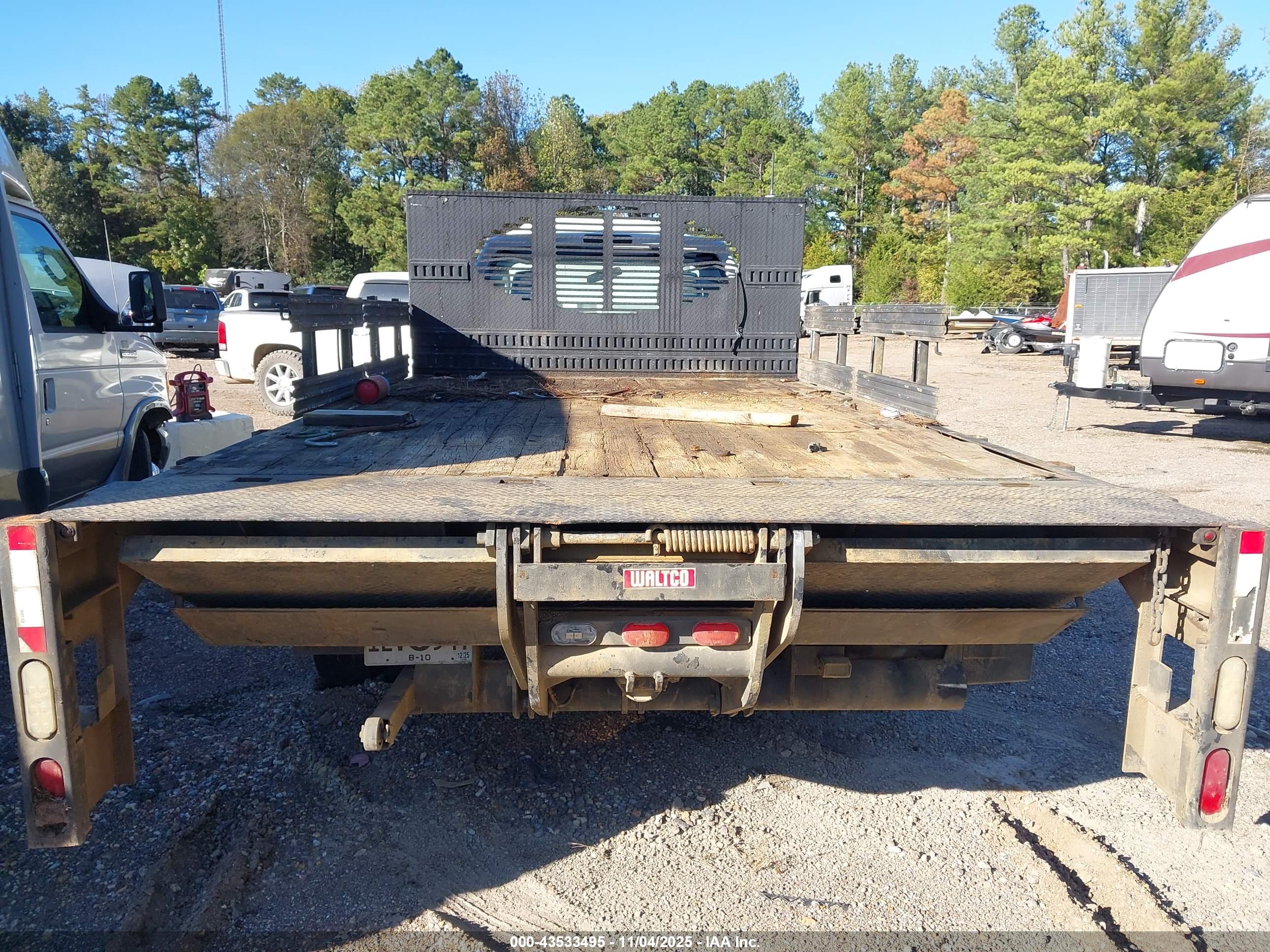 FORD F-450 image 7