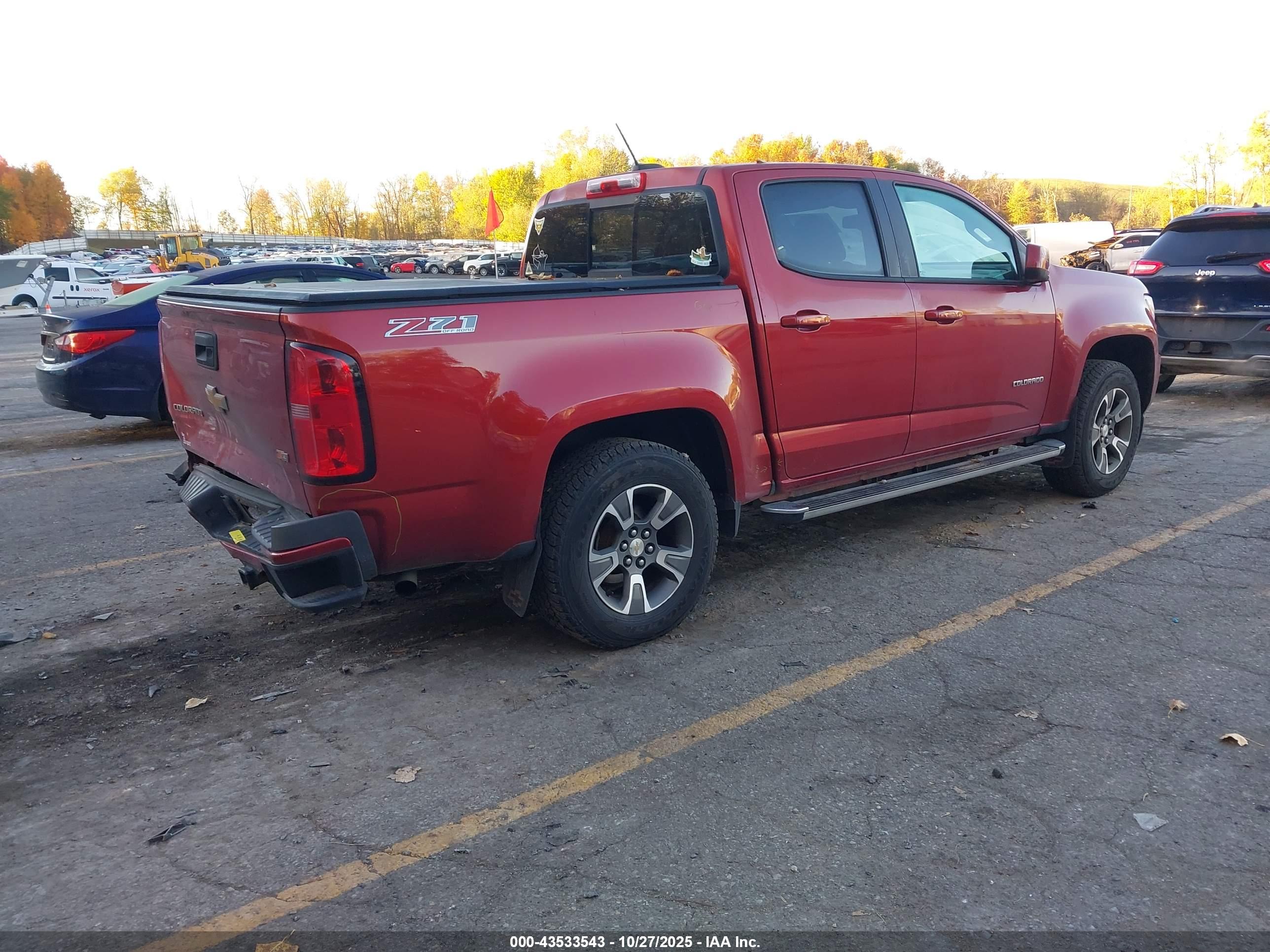 CHEVROLET COLORADO image 4