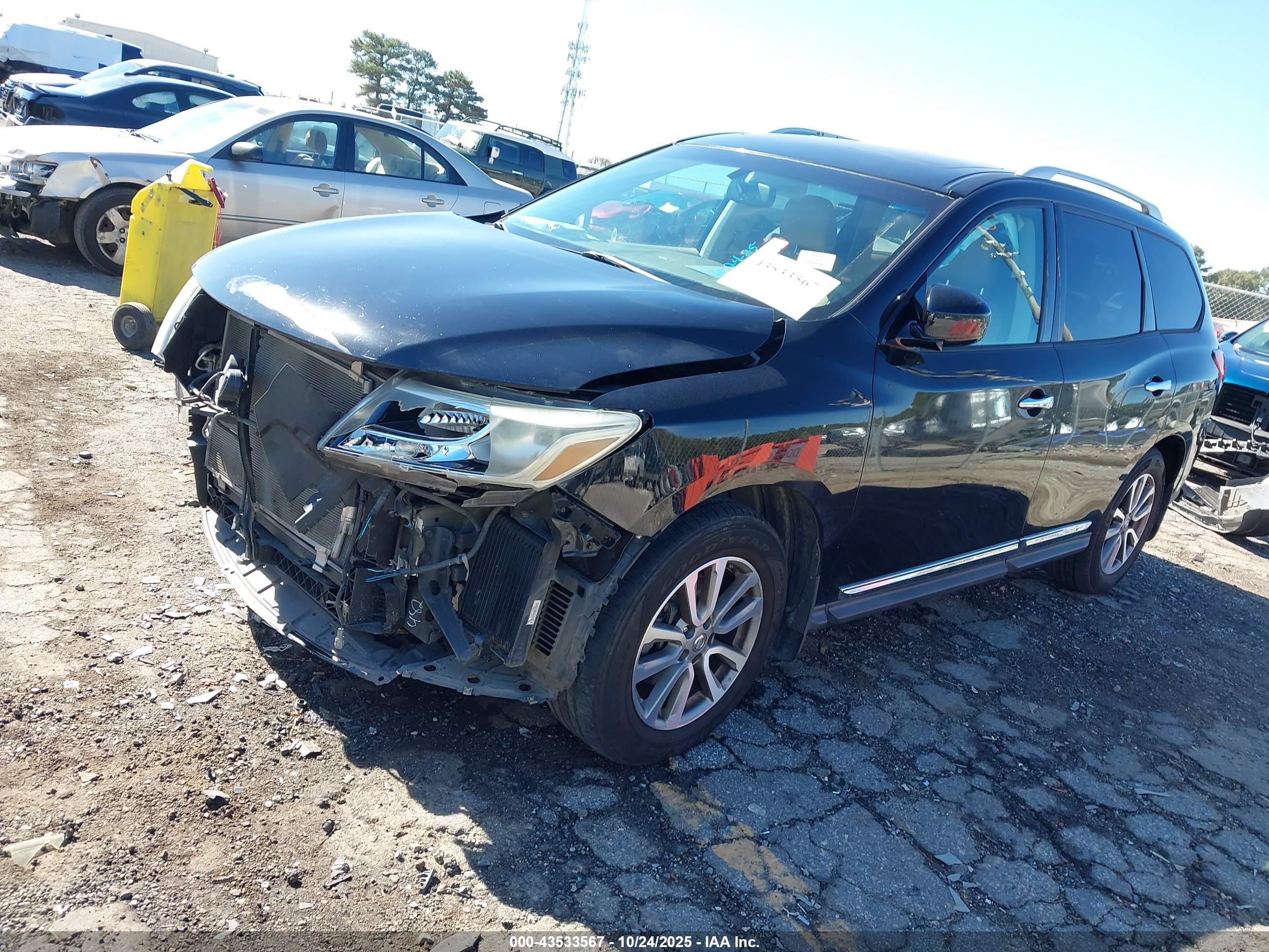 NISSAN PATHFINDER image 2