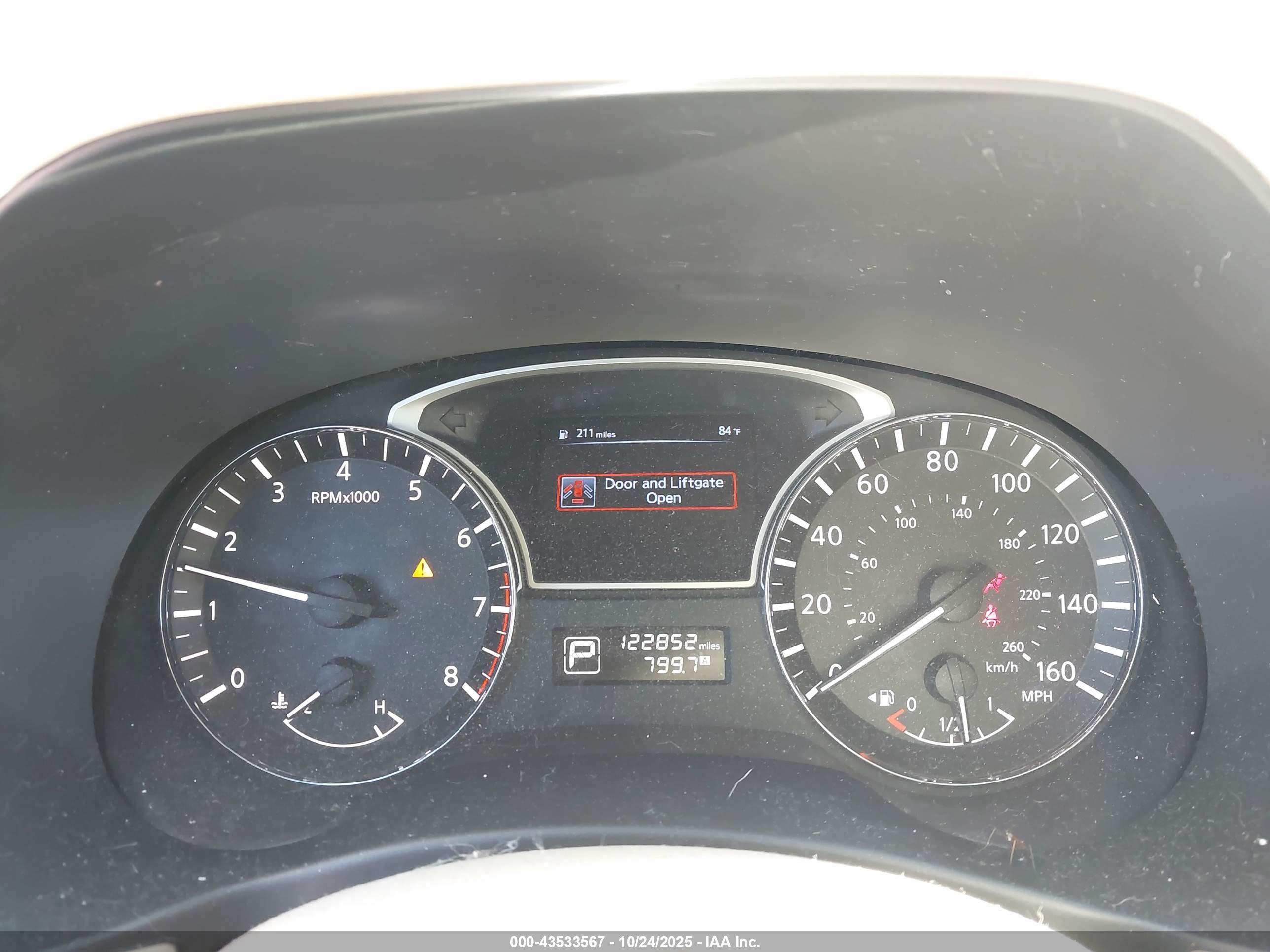 NISSAN PATHFINDER image 7