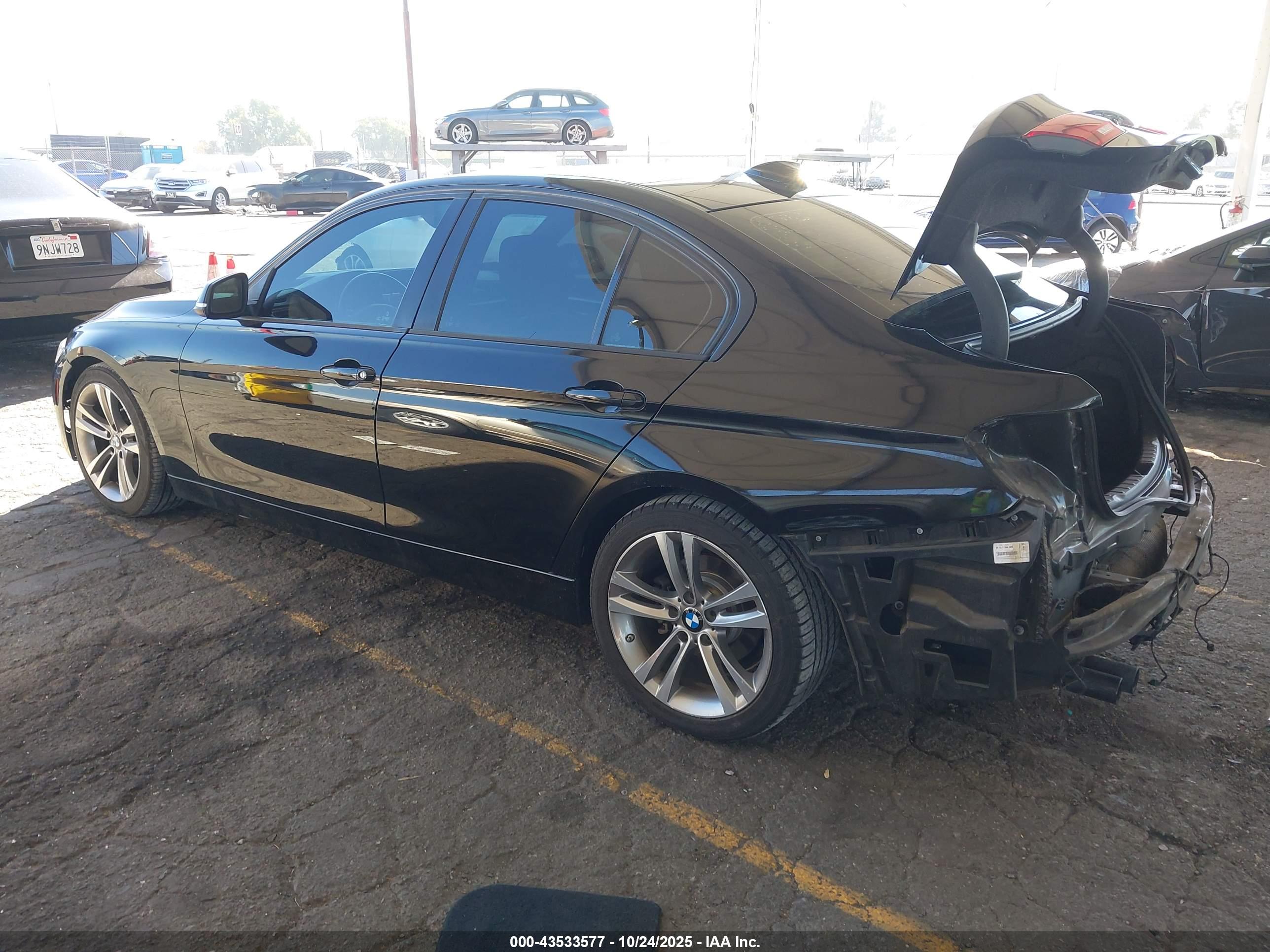 BMW 328I image 3