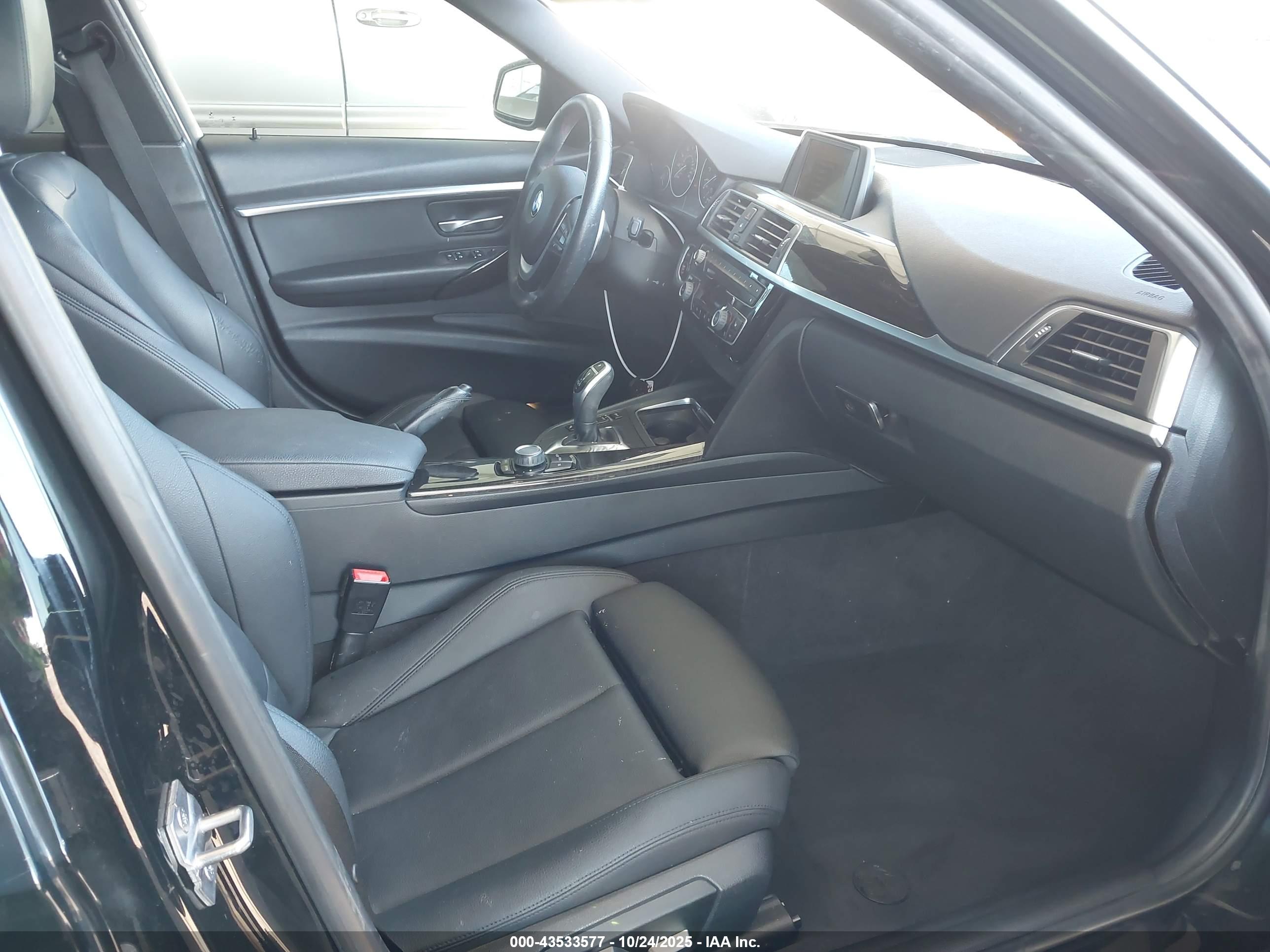 BMW 328I image 5