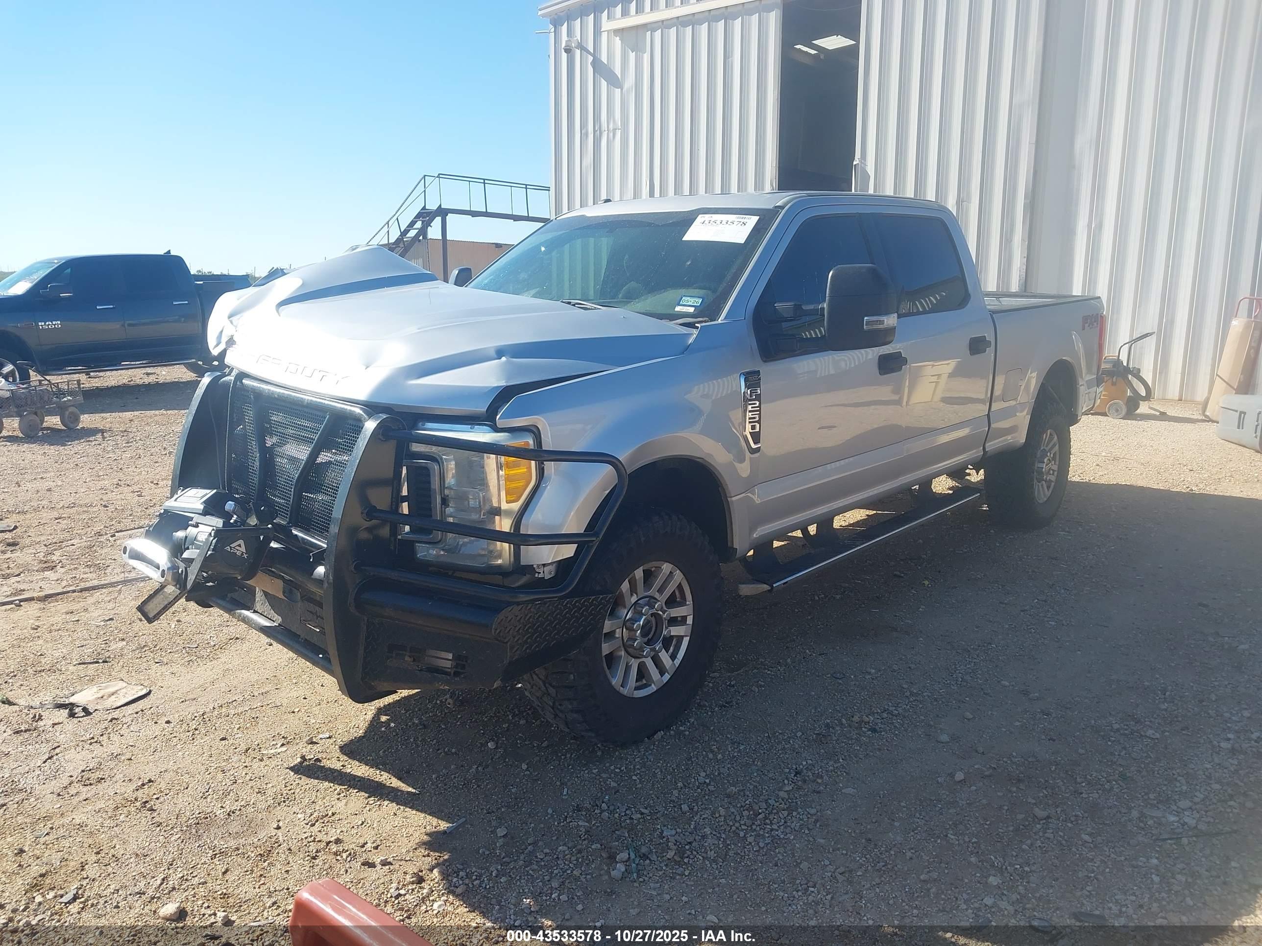 FORD F-250 image 2