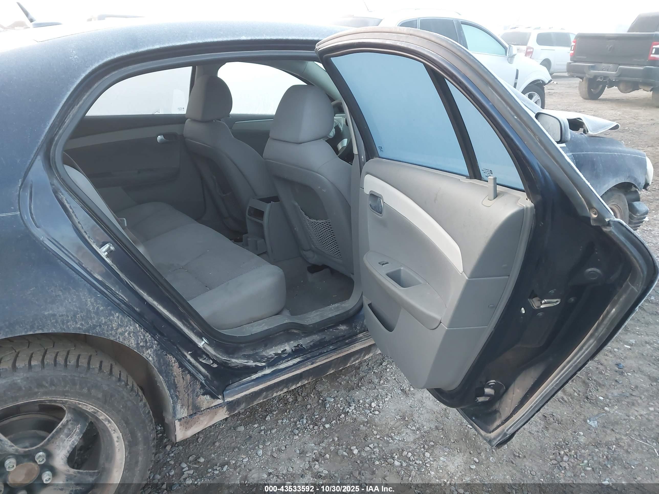 CHEVROLET MALIBU image 8