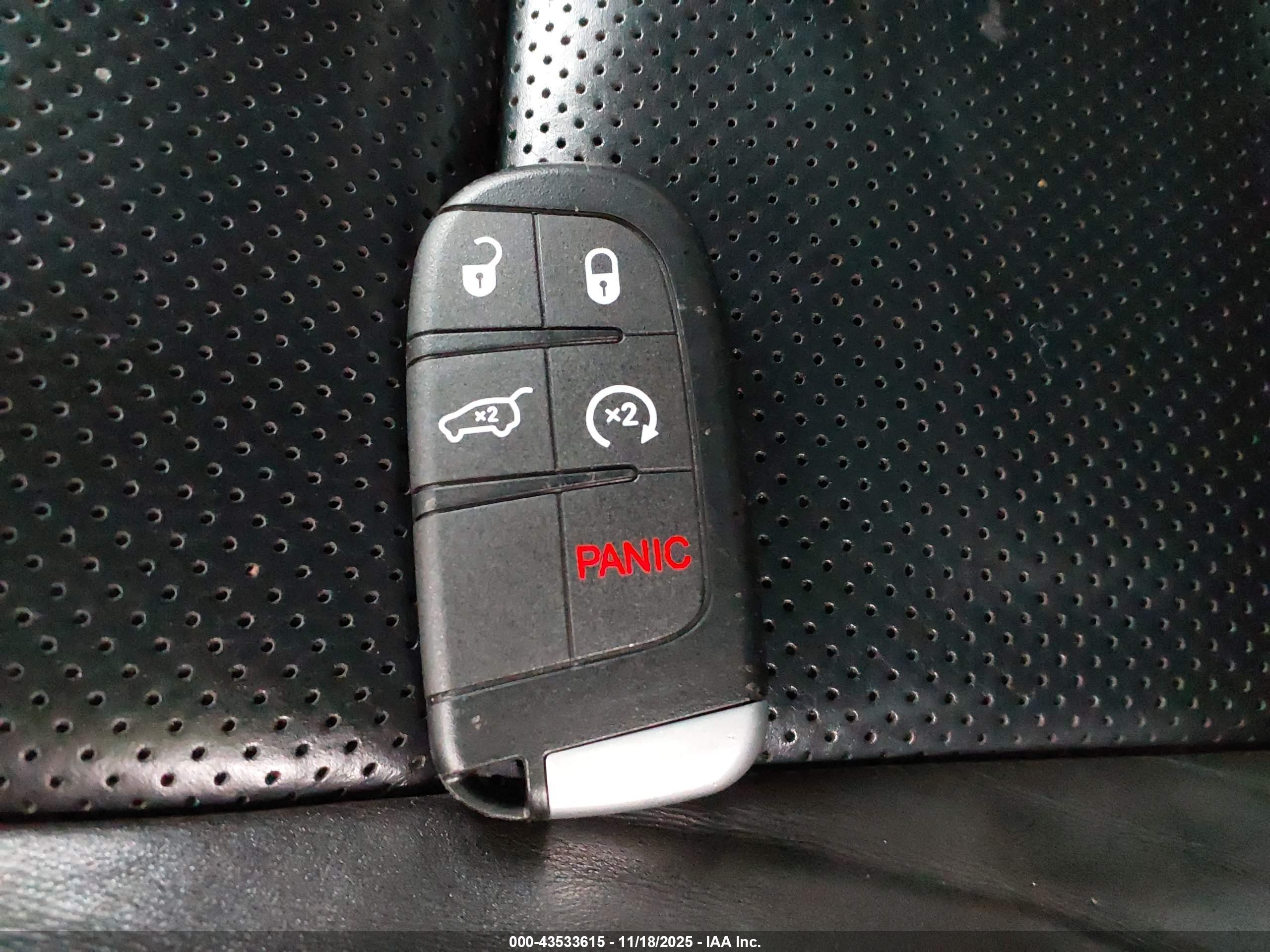 JEEP GRAND image 11