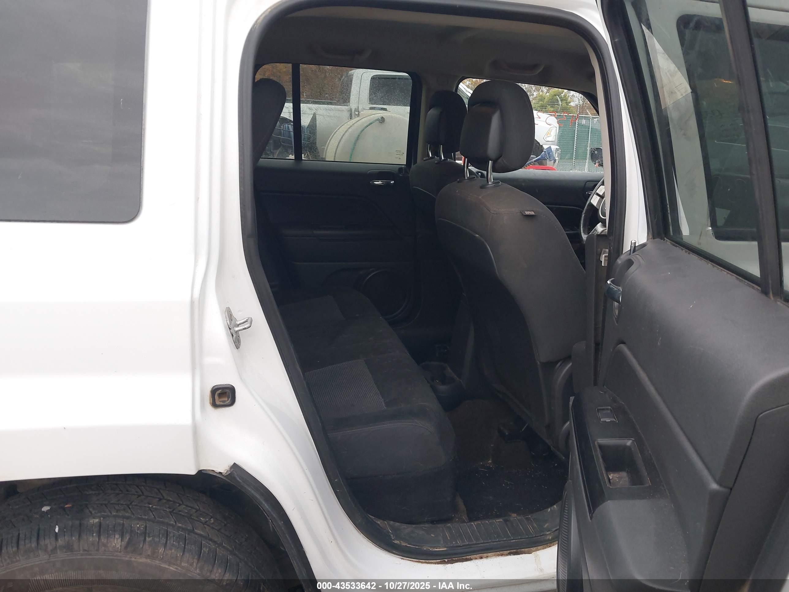 JEEP PATRIOT image 8