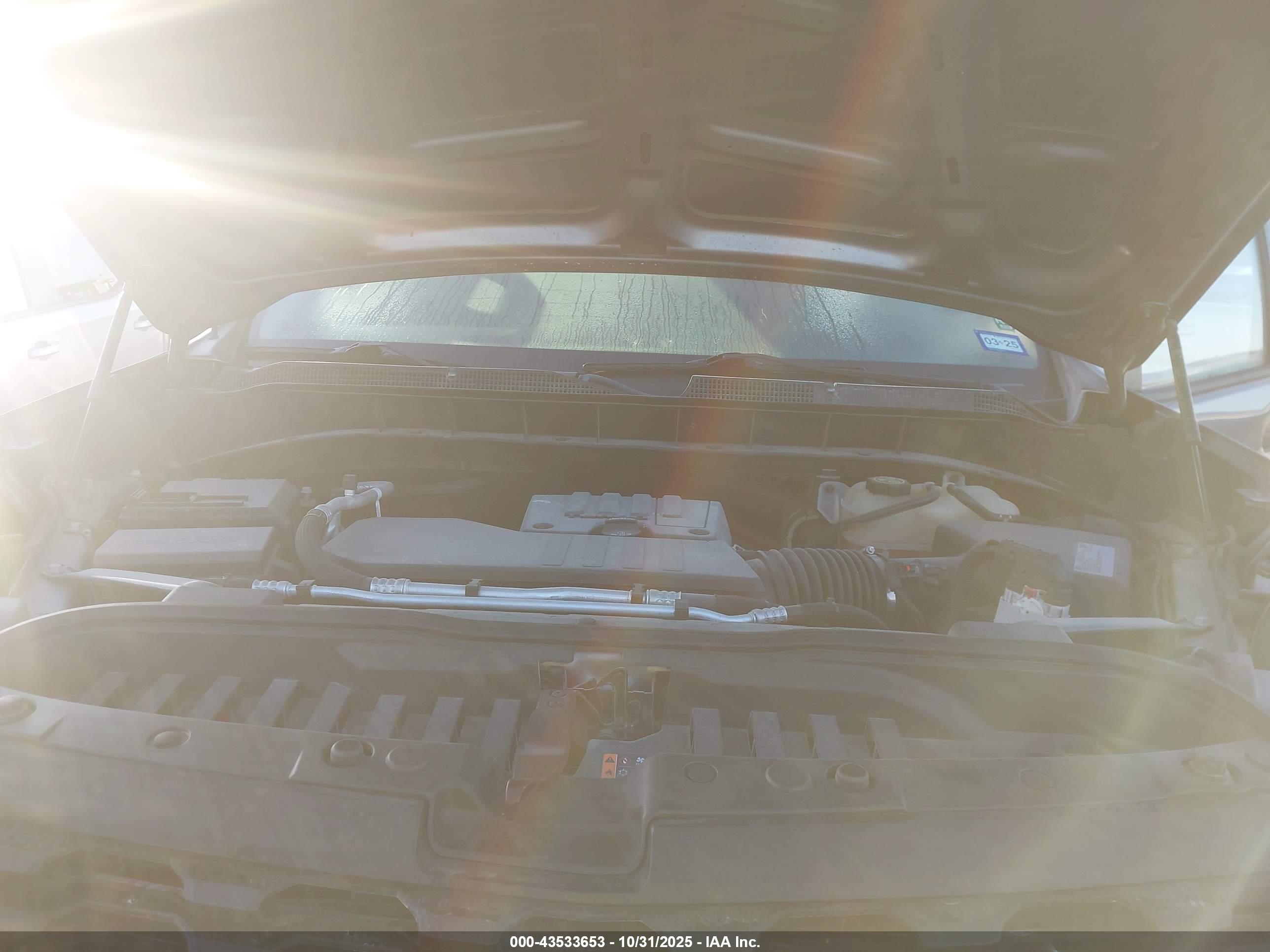 CHEVROLET SILVERADO image 10