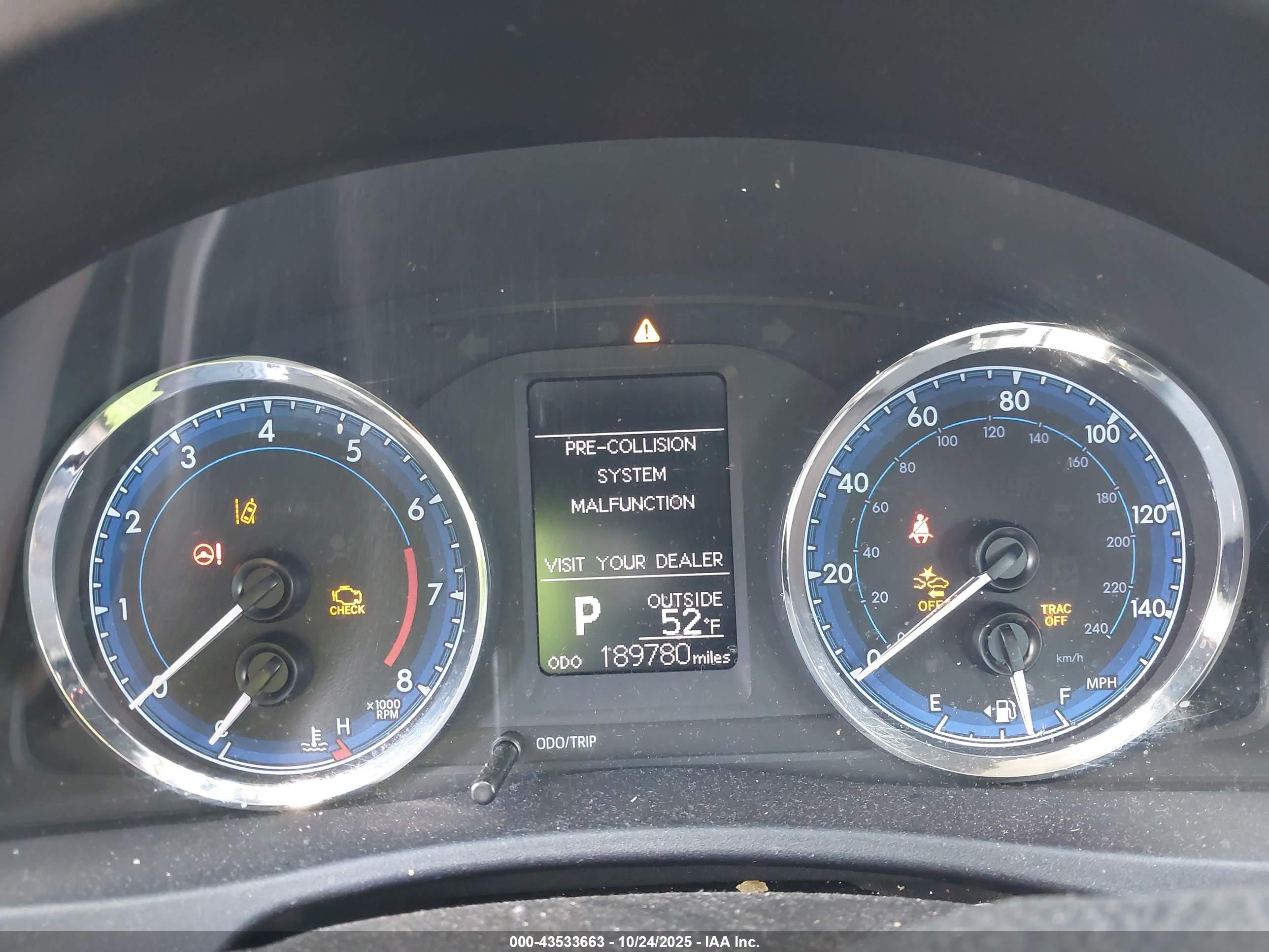 TOYOTA COROLLA image 7
