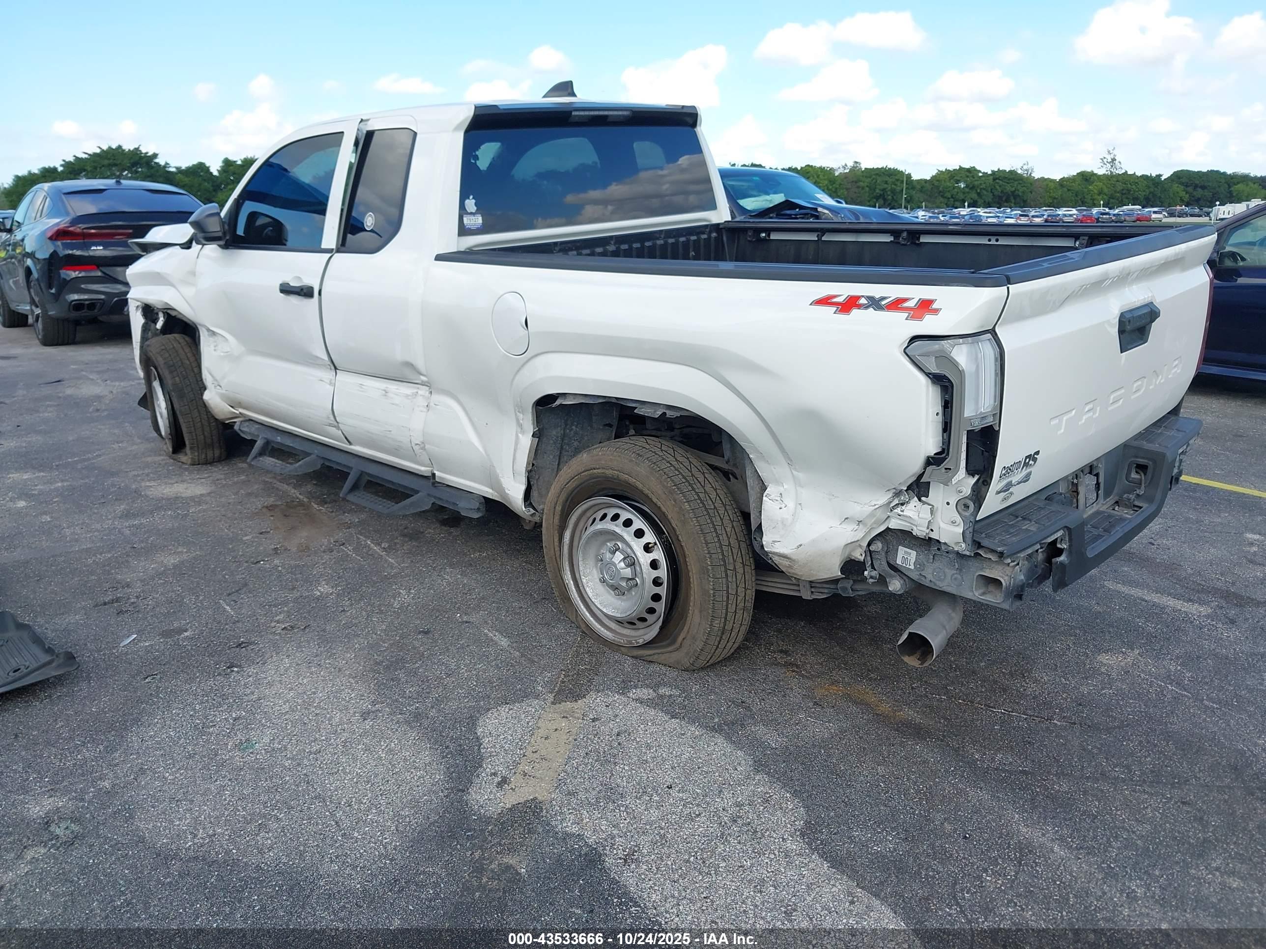 TOYOTA TACOMA image 3