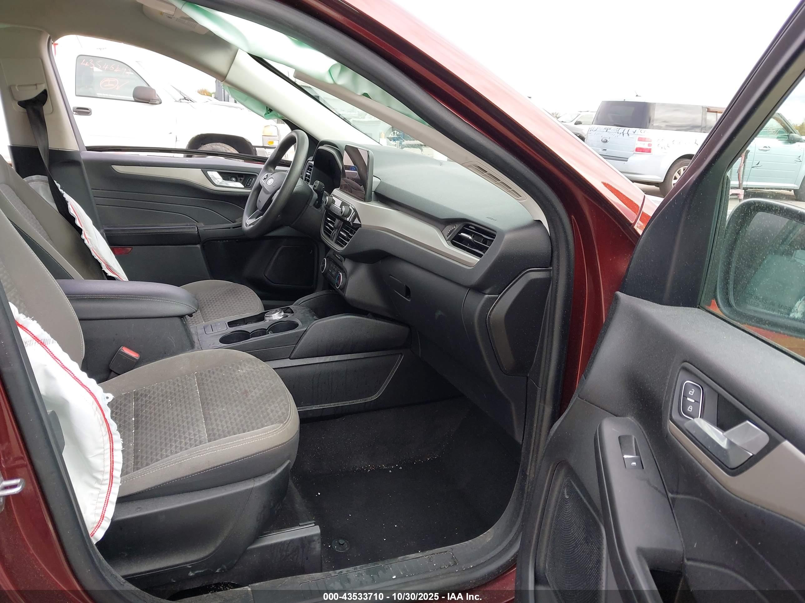FORD ESCAPE image 5