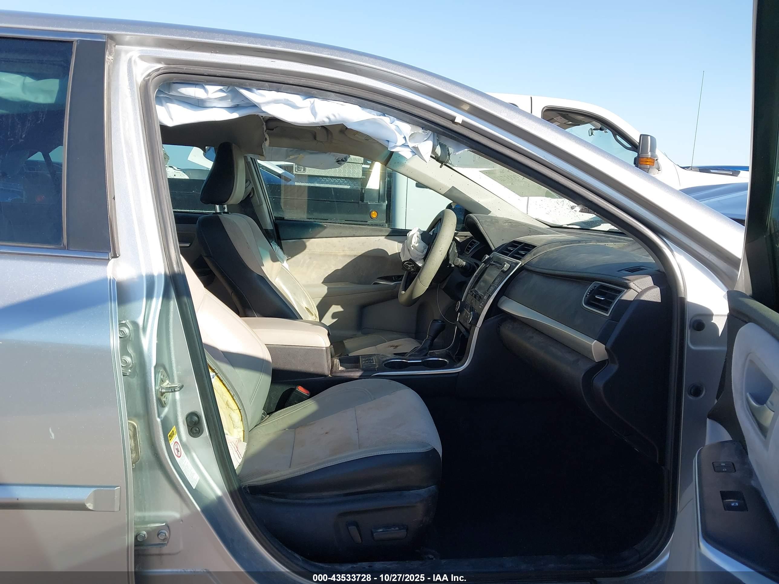 TOYOTA CAMRY image 5