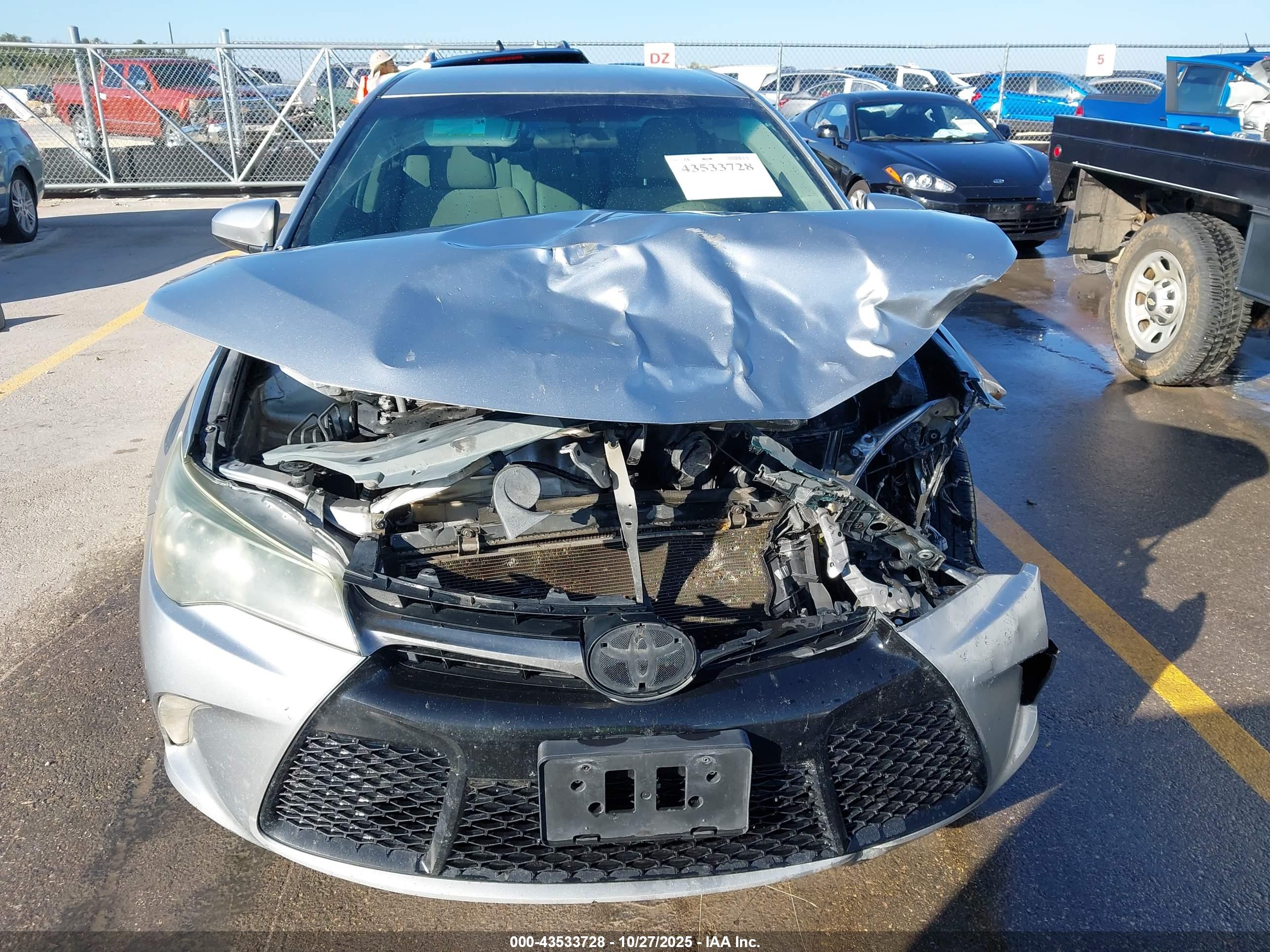 TOYOTA CAMRY image 6