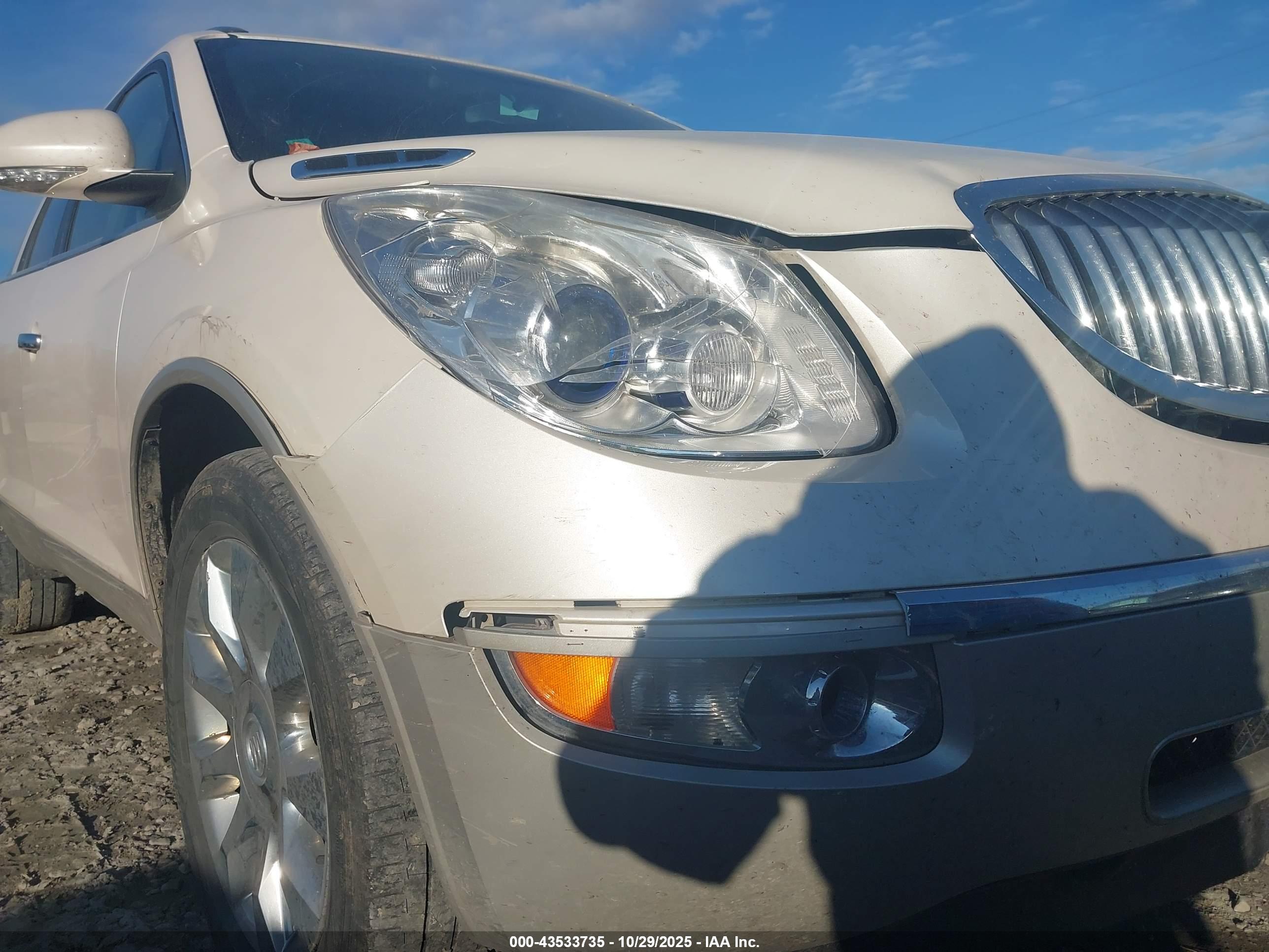 BUICK ENCLAVE image 6