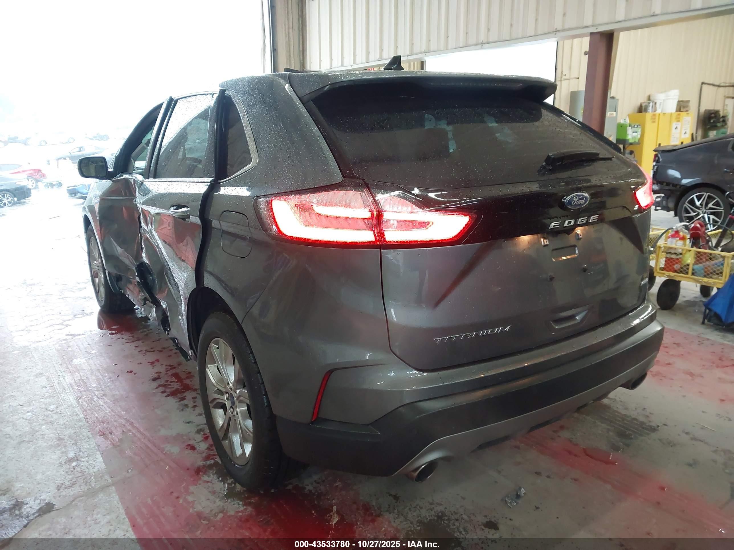 FORD EDGE image 3