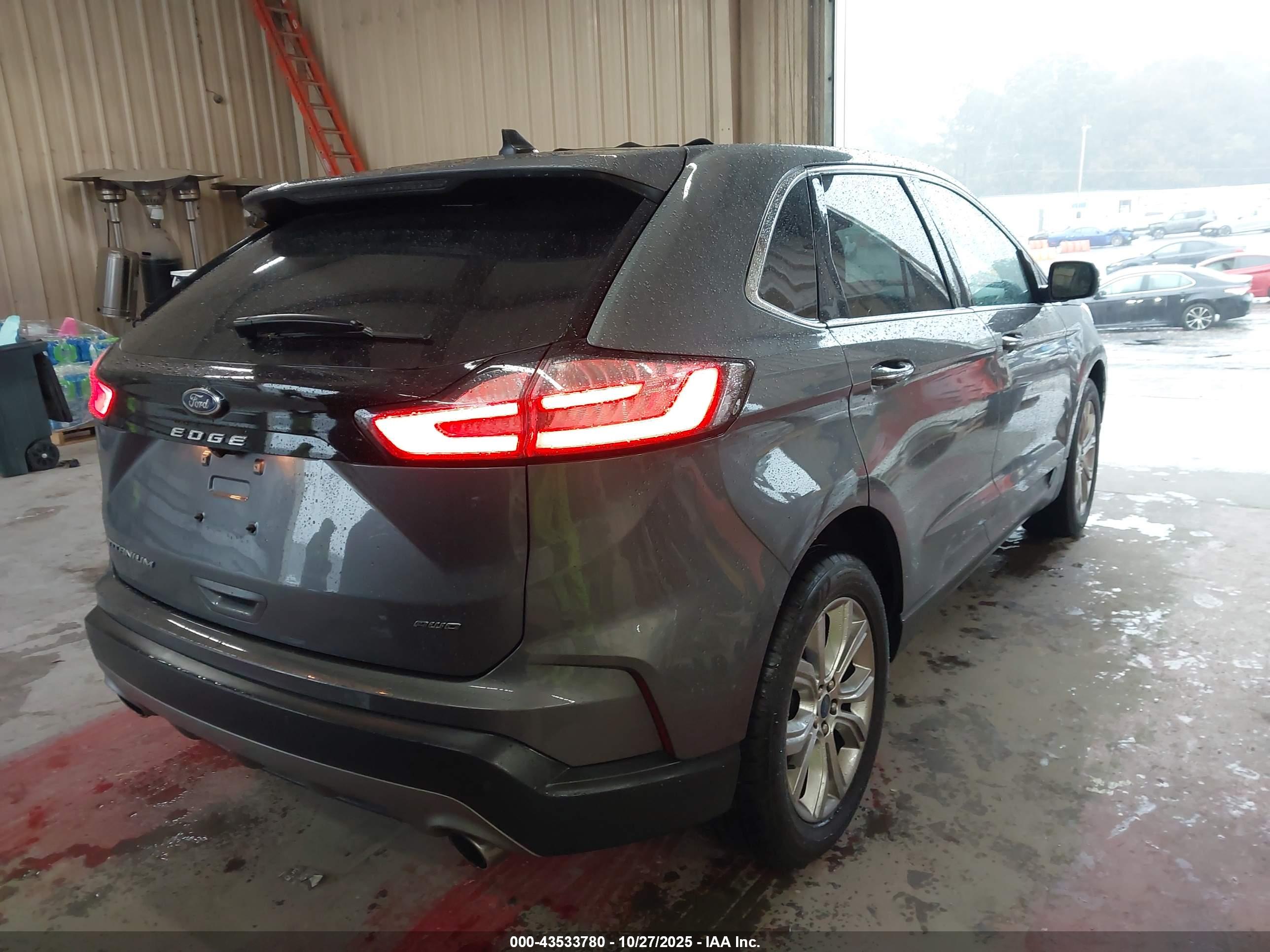 FORD EDGE image 4