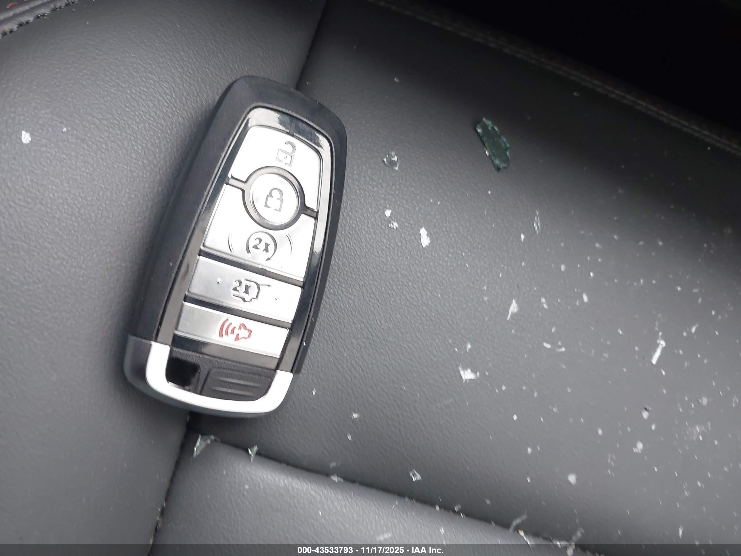 FORD EXPLORER image 11