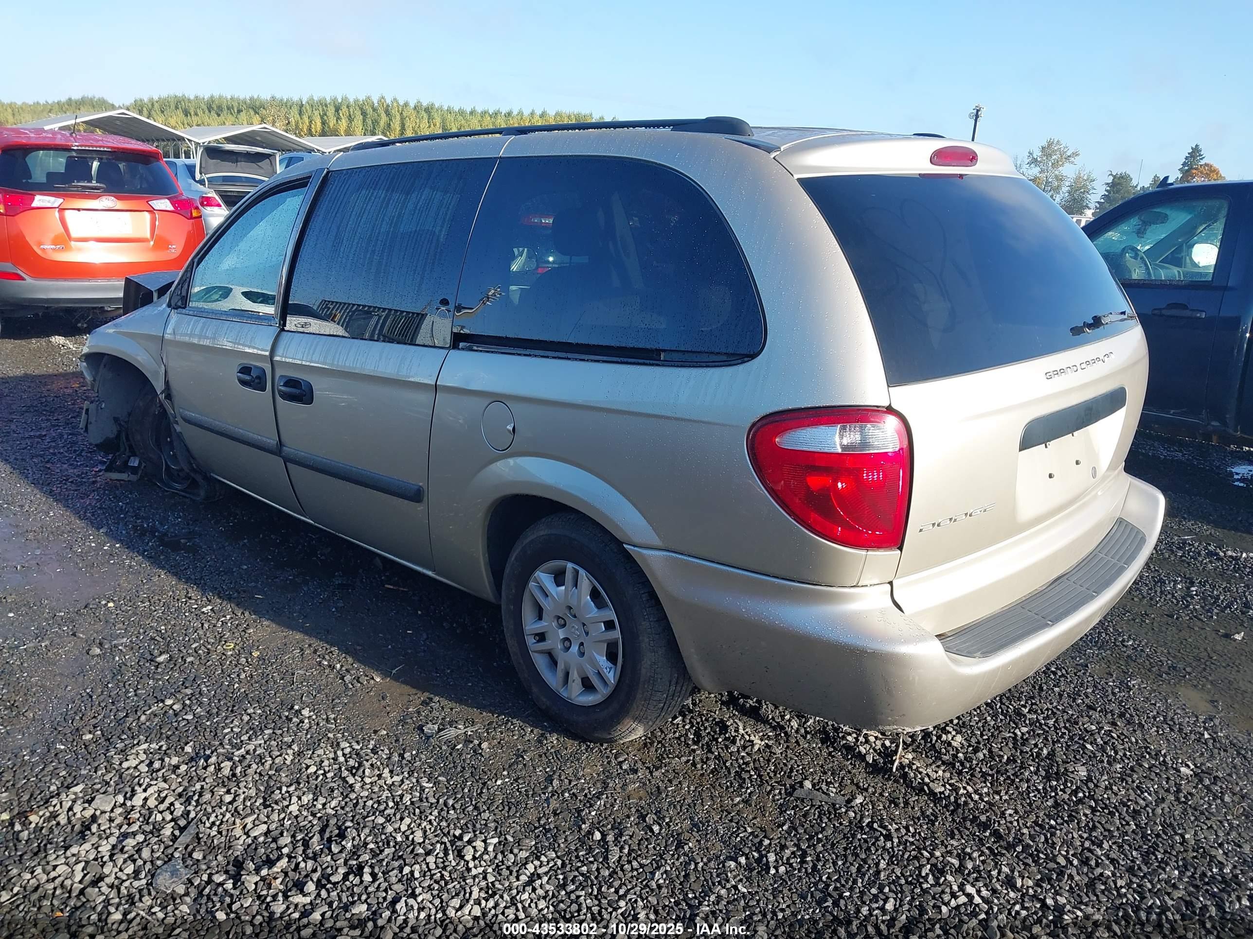 DODGE GRAND image 3