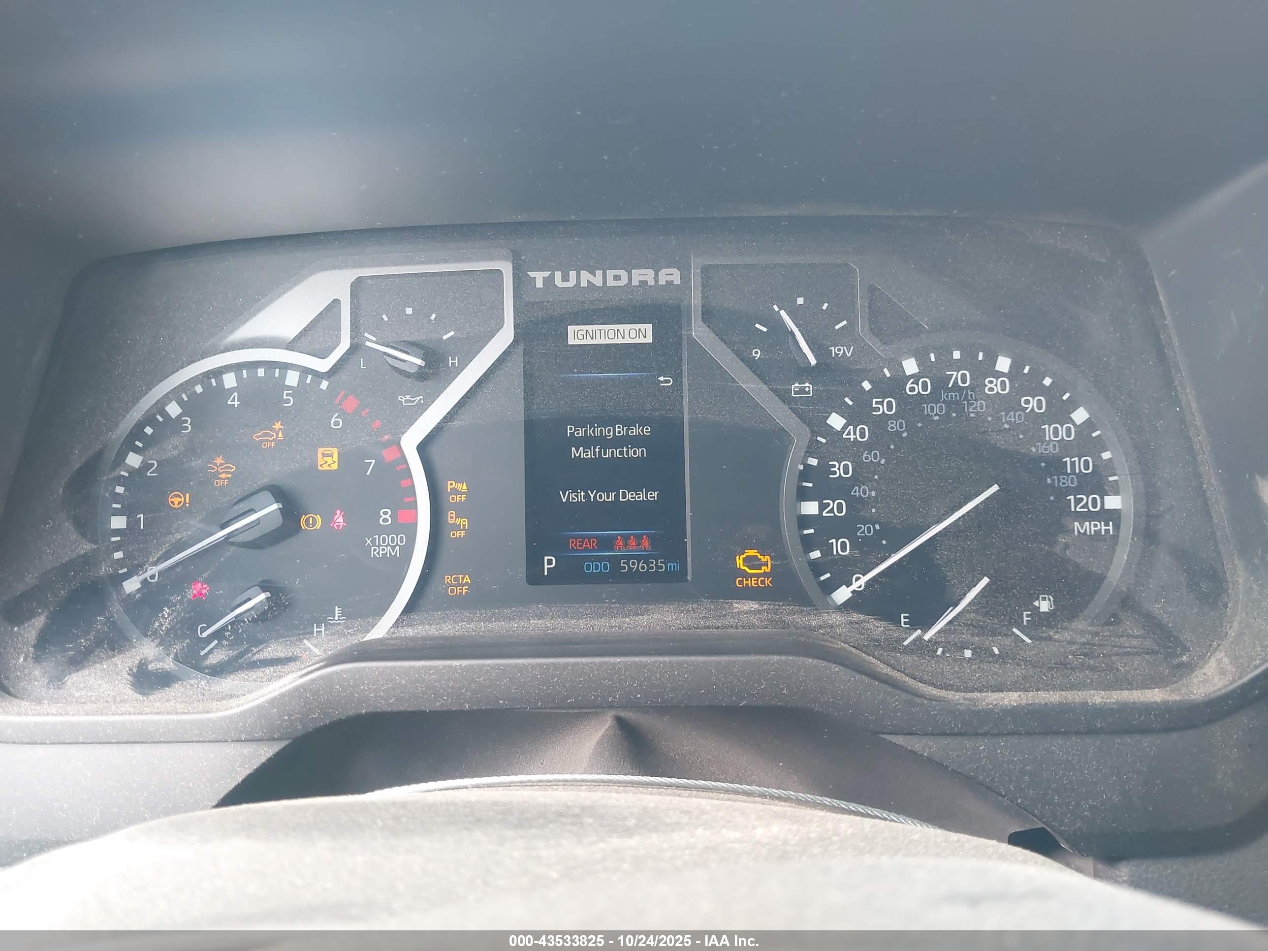TOYOTA TUNDRA image 7