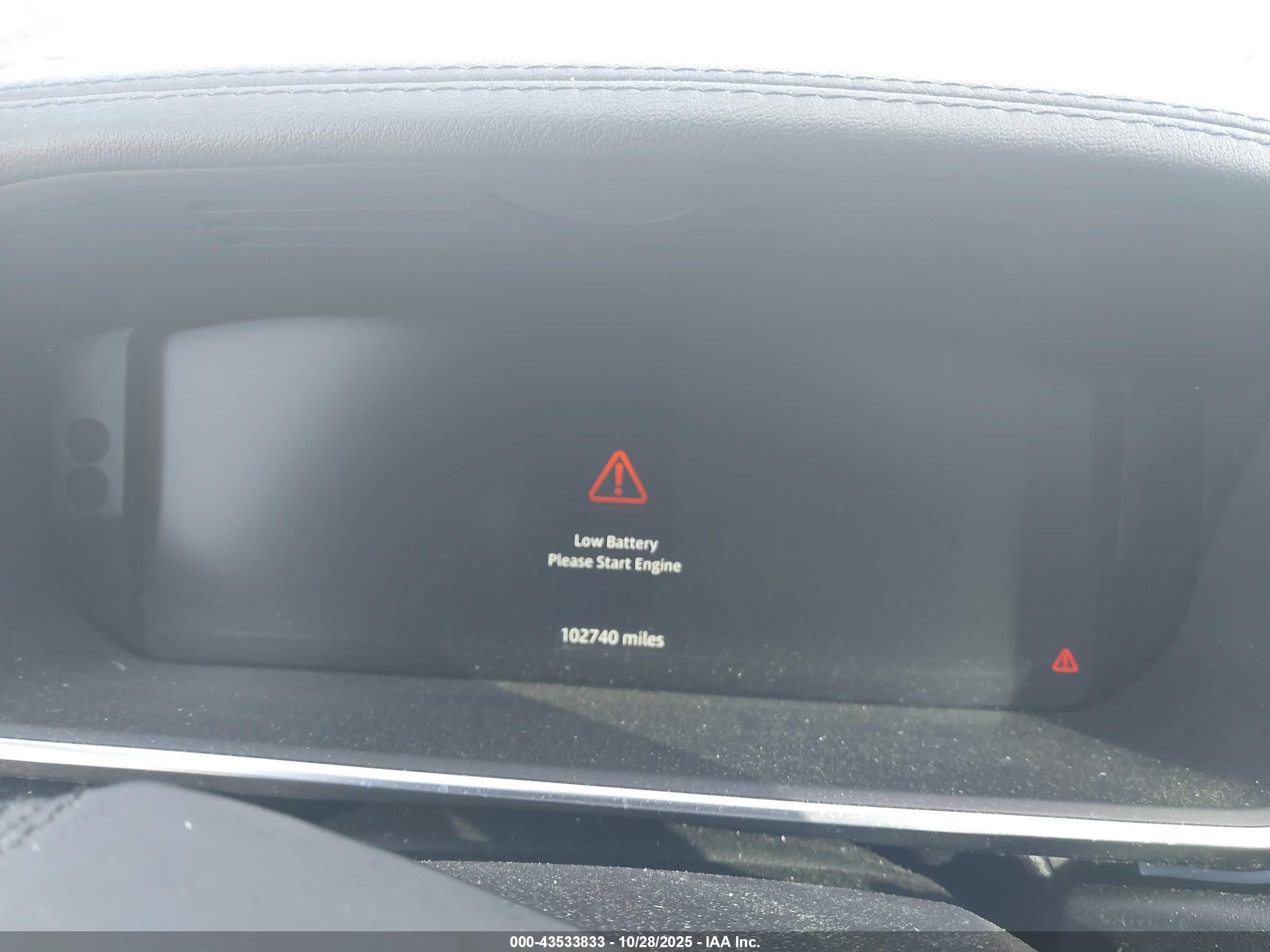 LAND ROVER image 7