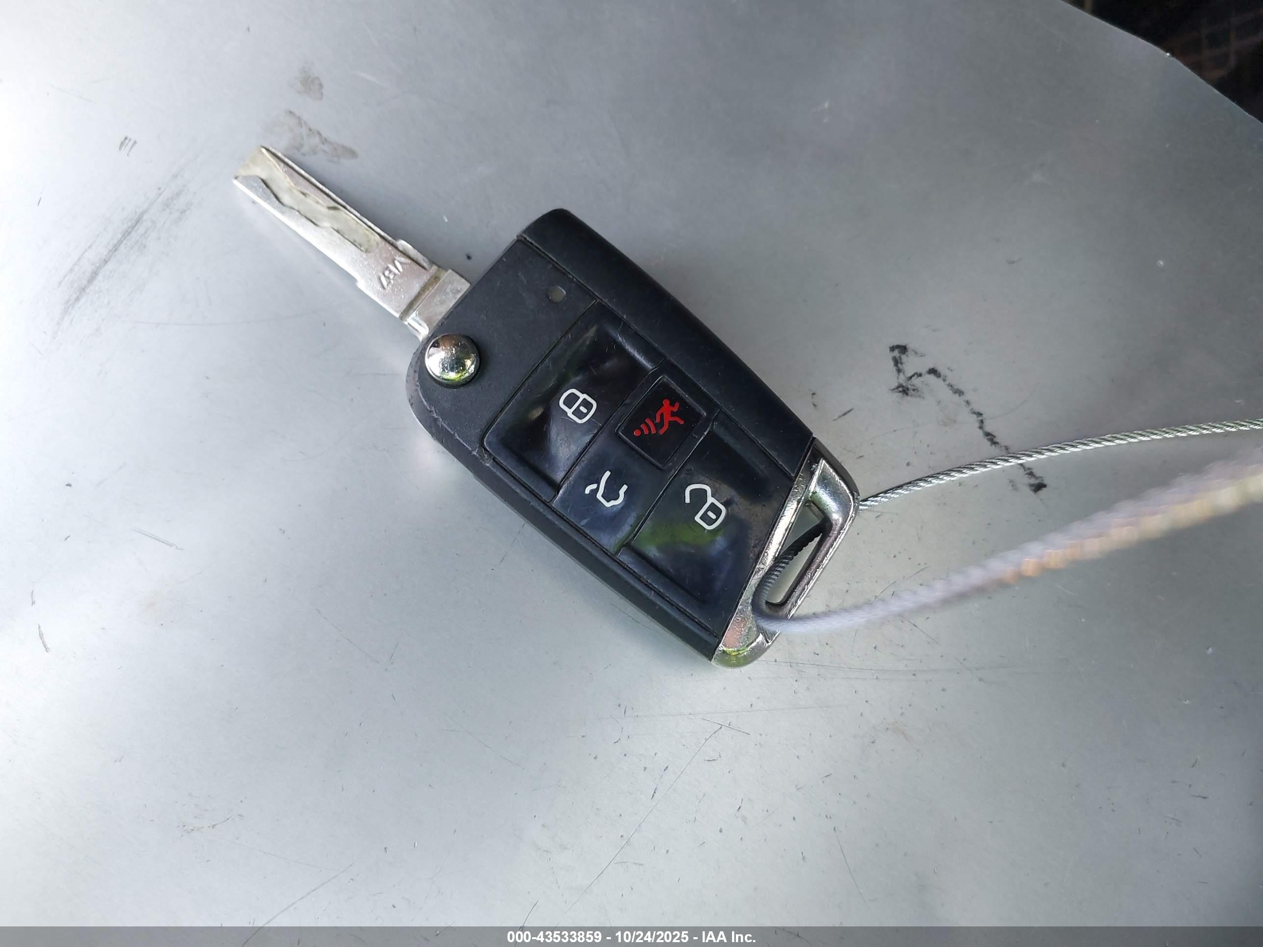 VOLKSWAGEN E-GOLF image 11