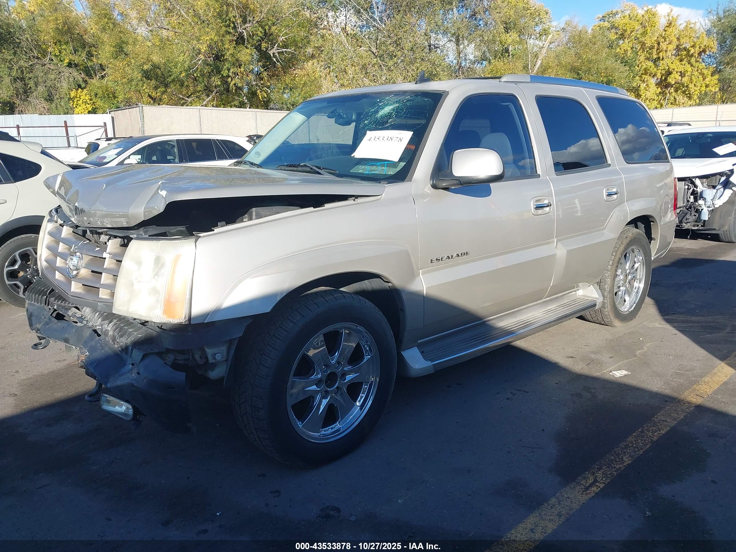 CADILLAC ESCALADE image 2