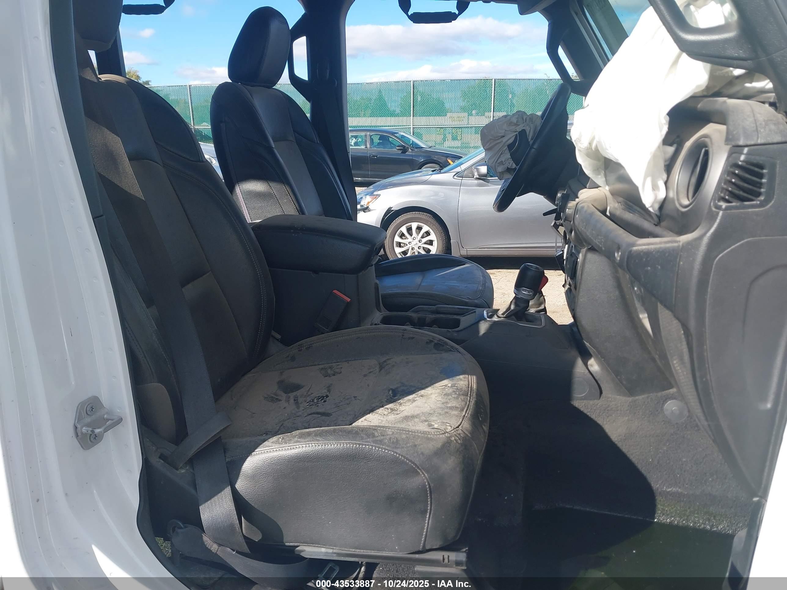 JEEP WRANGLER image 5
