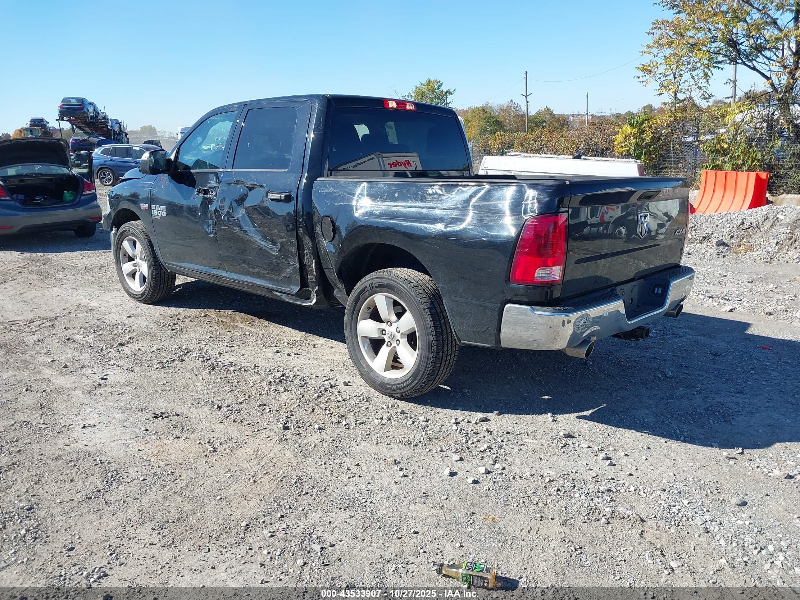 RAM 1500 image 3