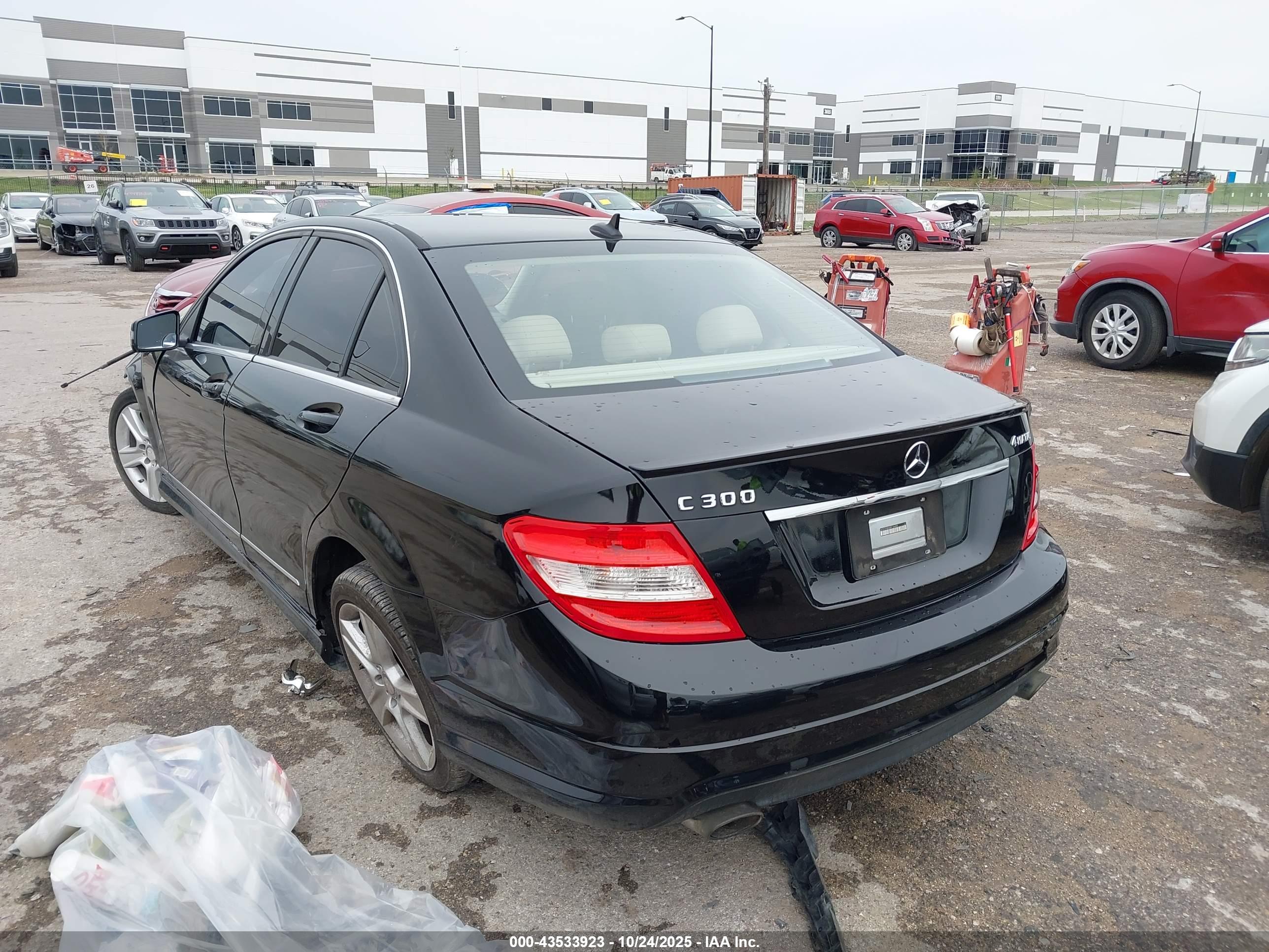 MERCEDES-BENZ C image 3