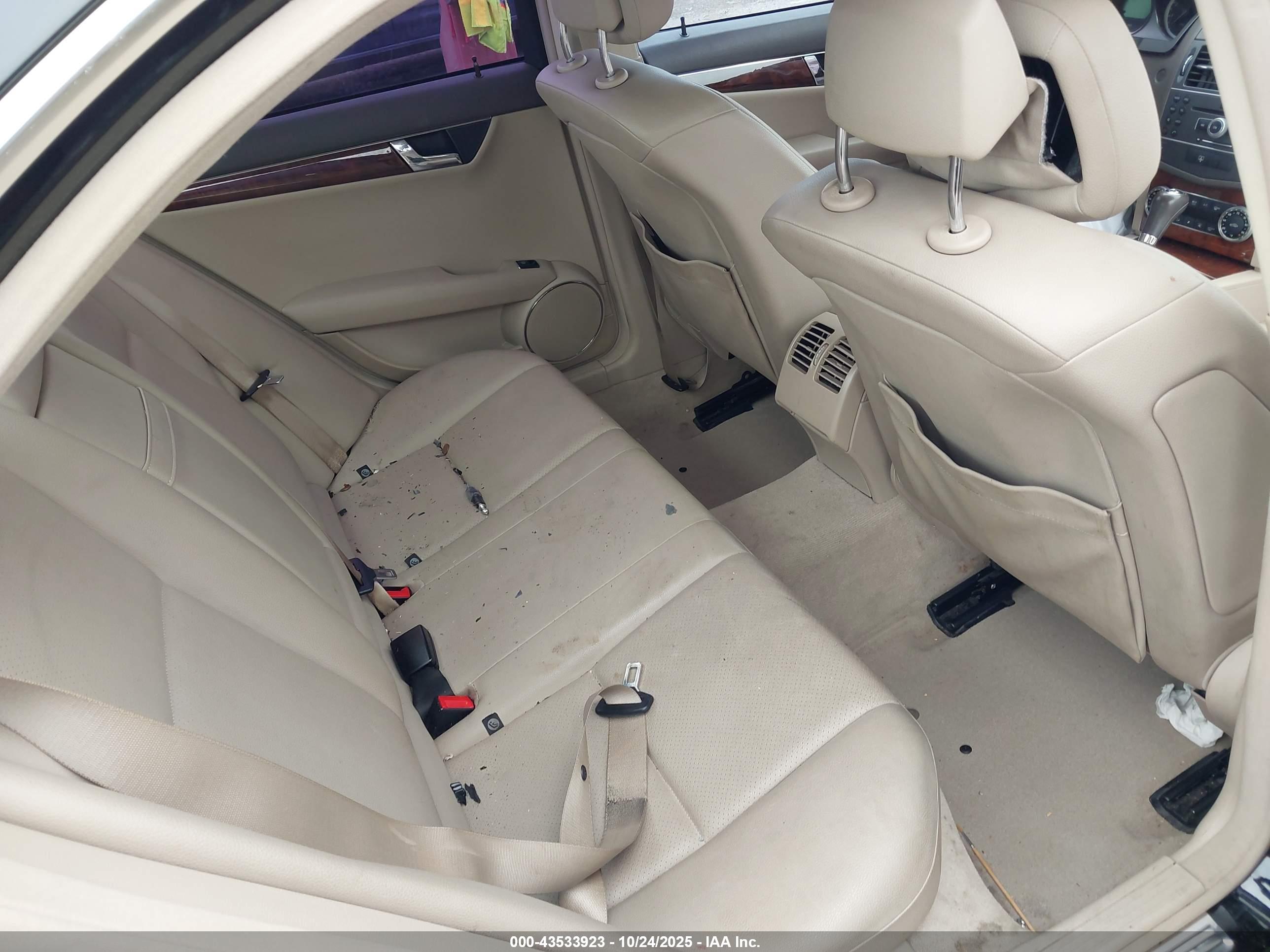 MERCEDES-BENZ C image 8