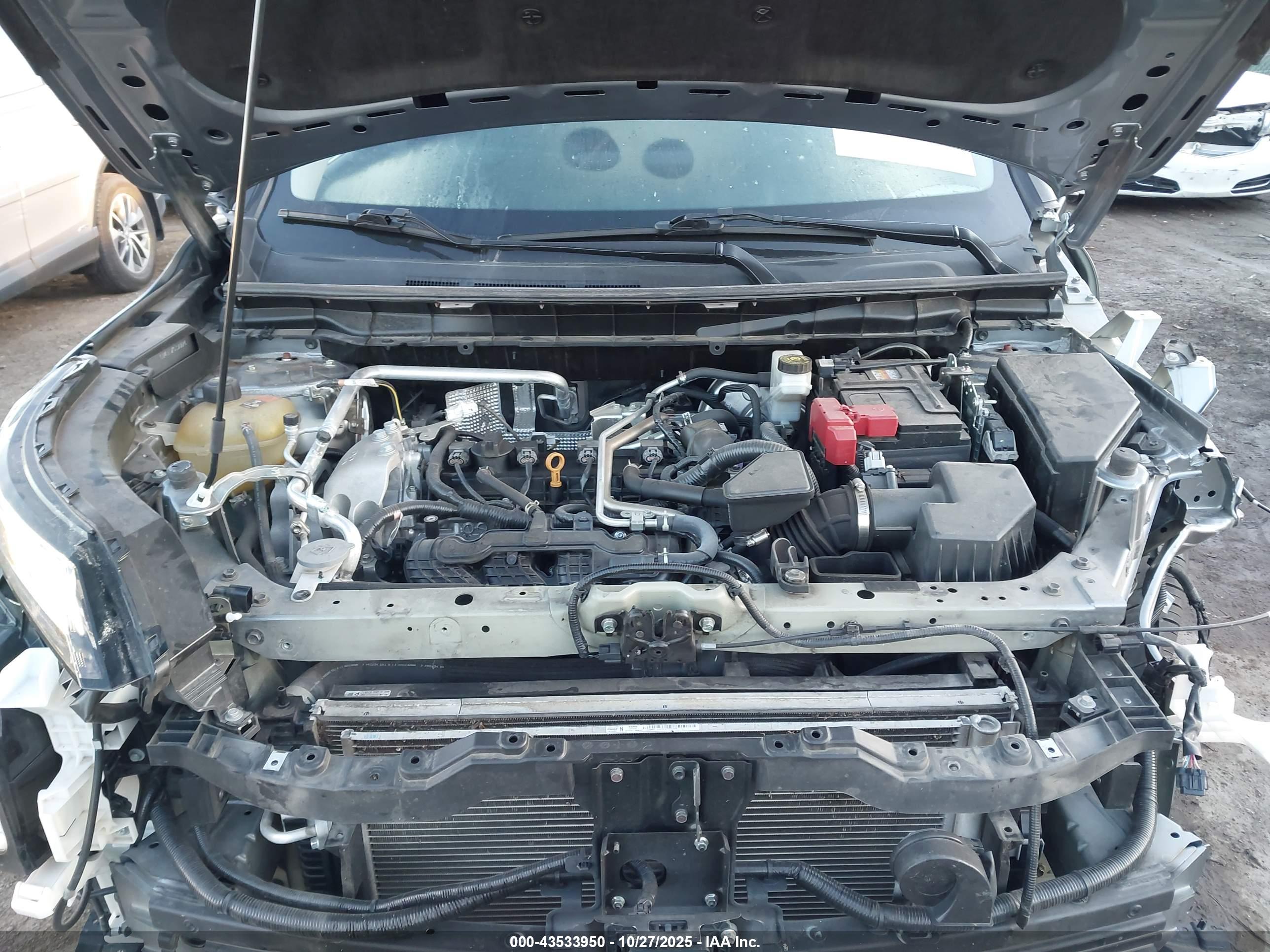 MITSUBISHI OUTLANDER image 10