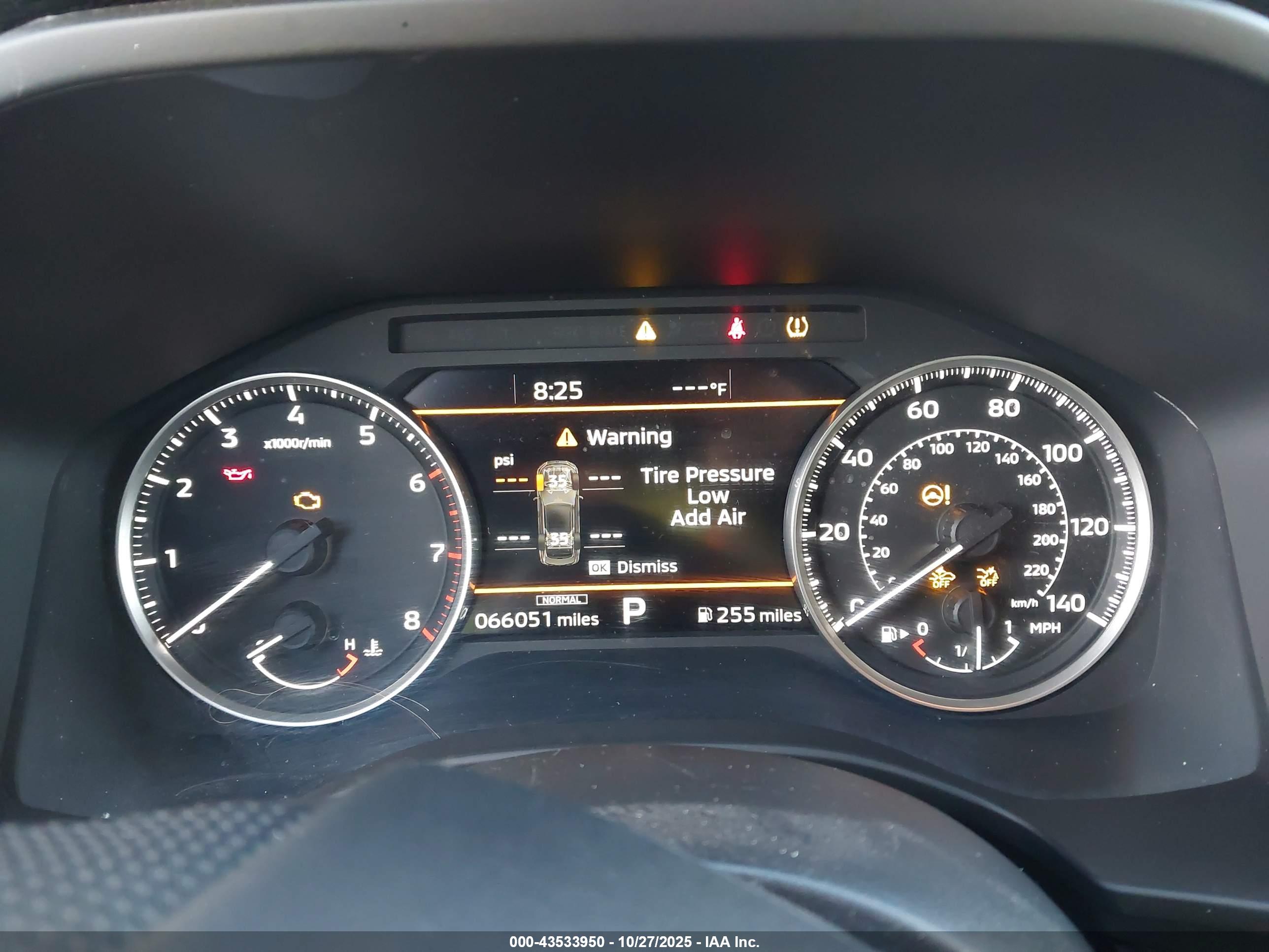 MITSUBISHI OUTLANDER image 7