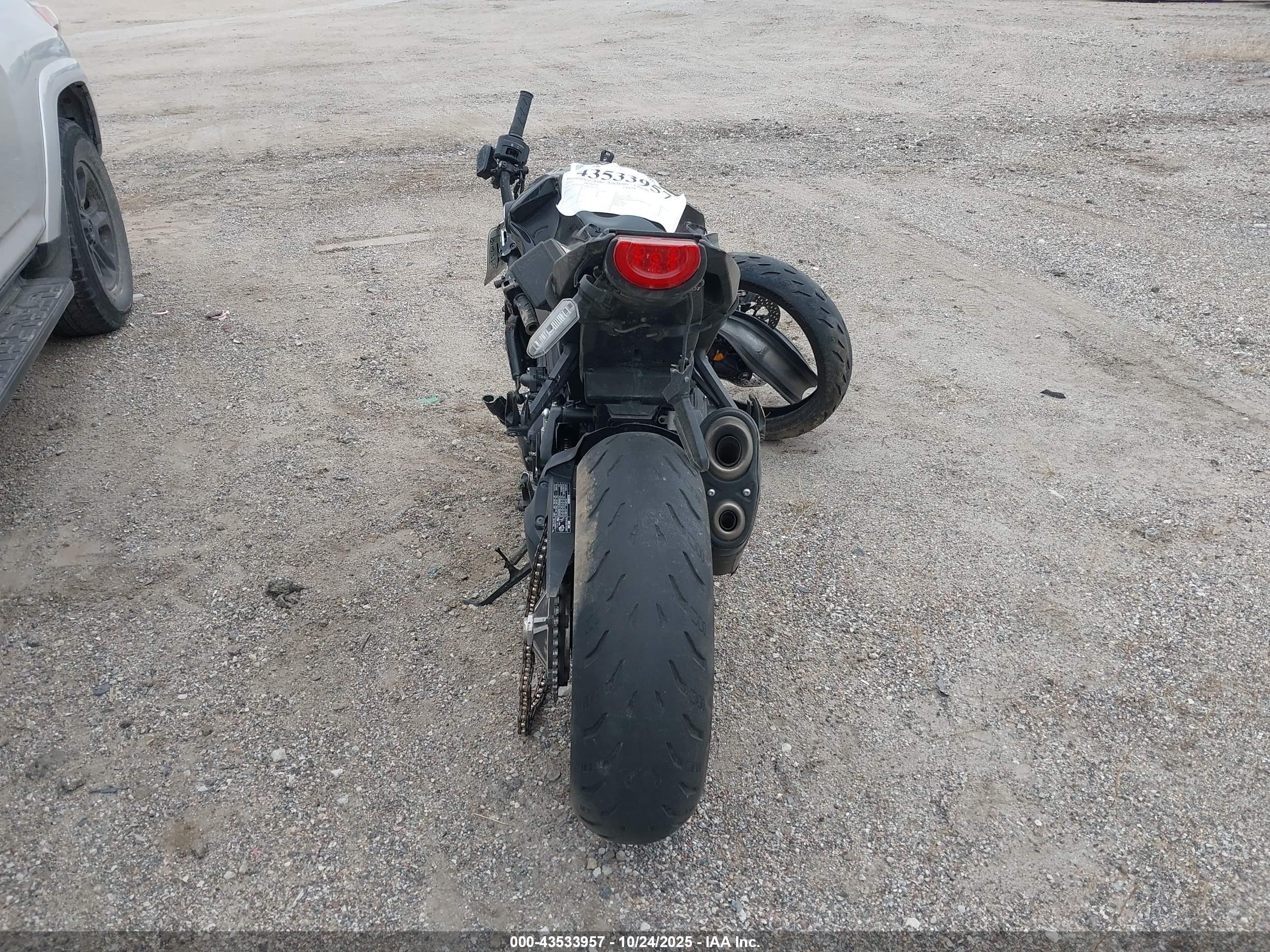 HONDA CB1000 image 6