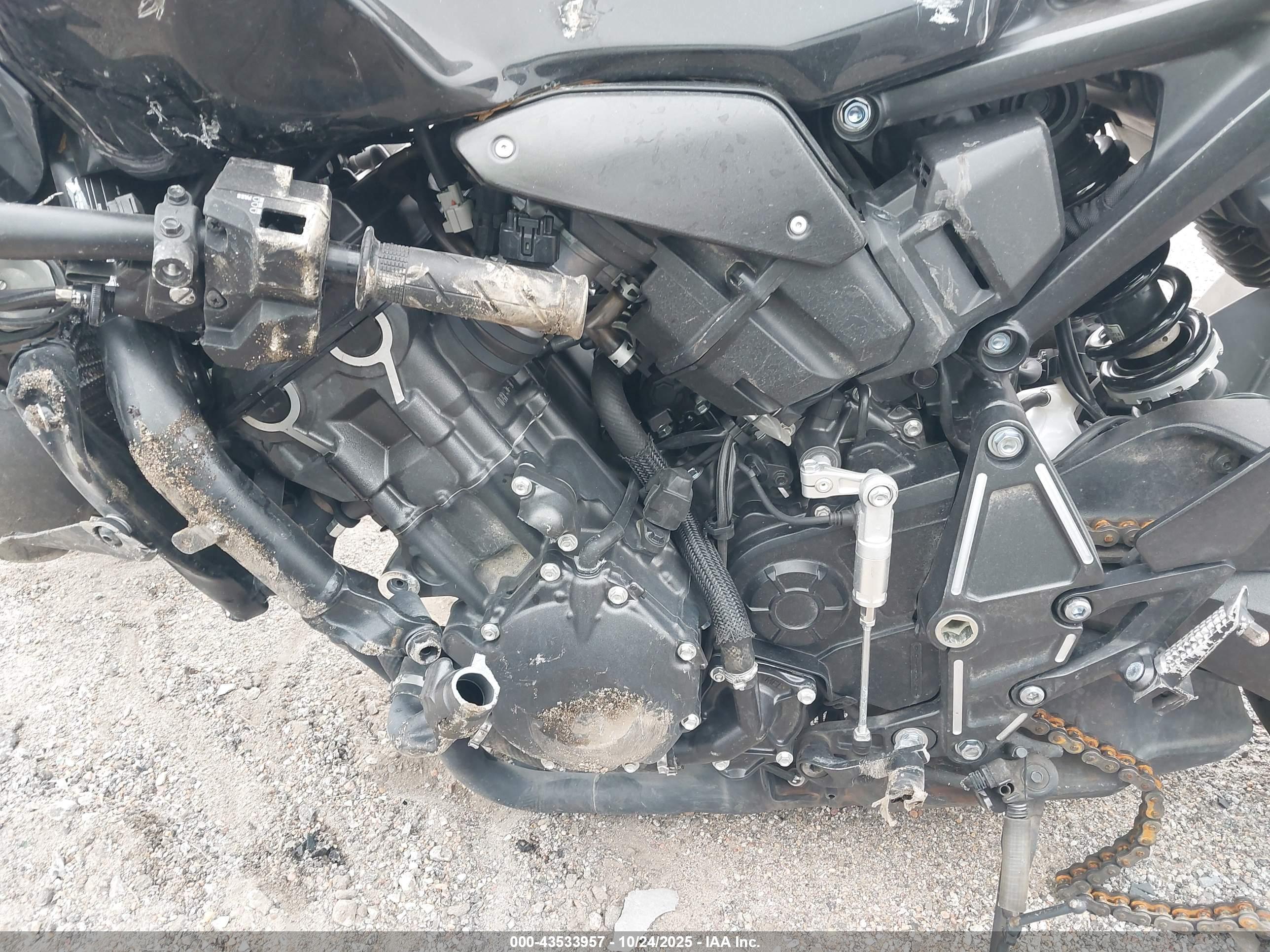 HONDA CB1000 image 9