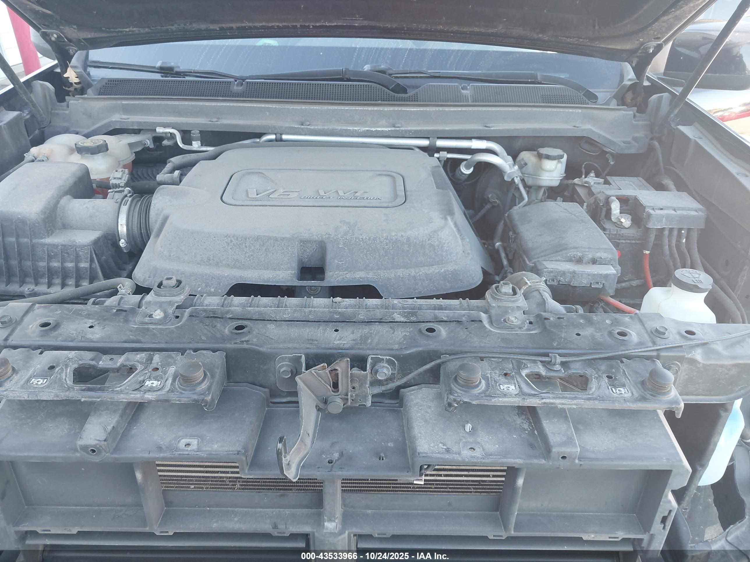 CHEVROLET COLORADO image 10
