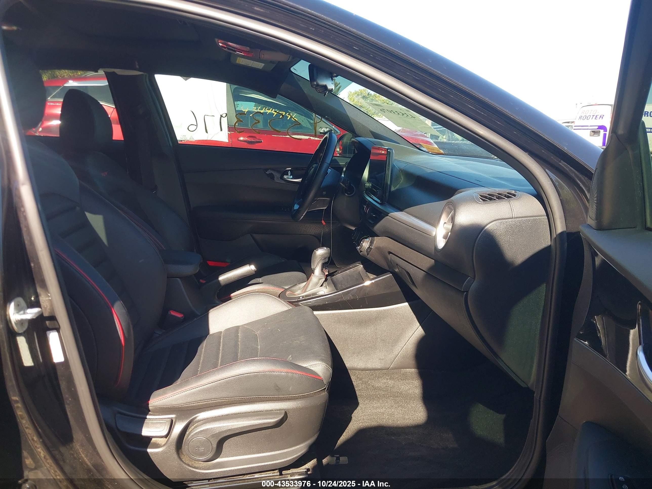 KIA FORTE image 5