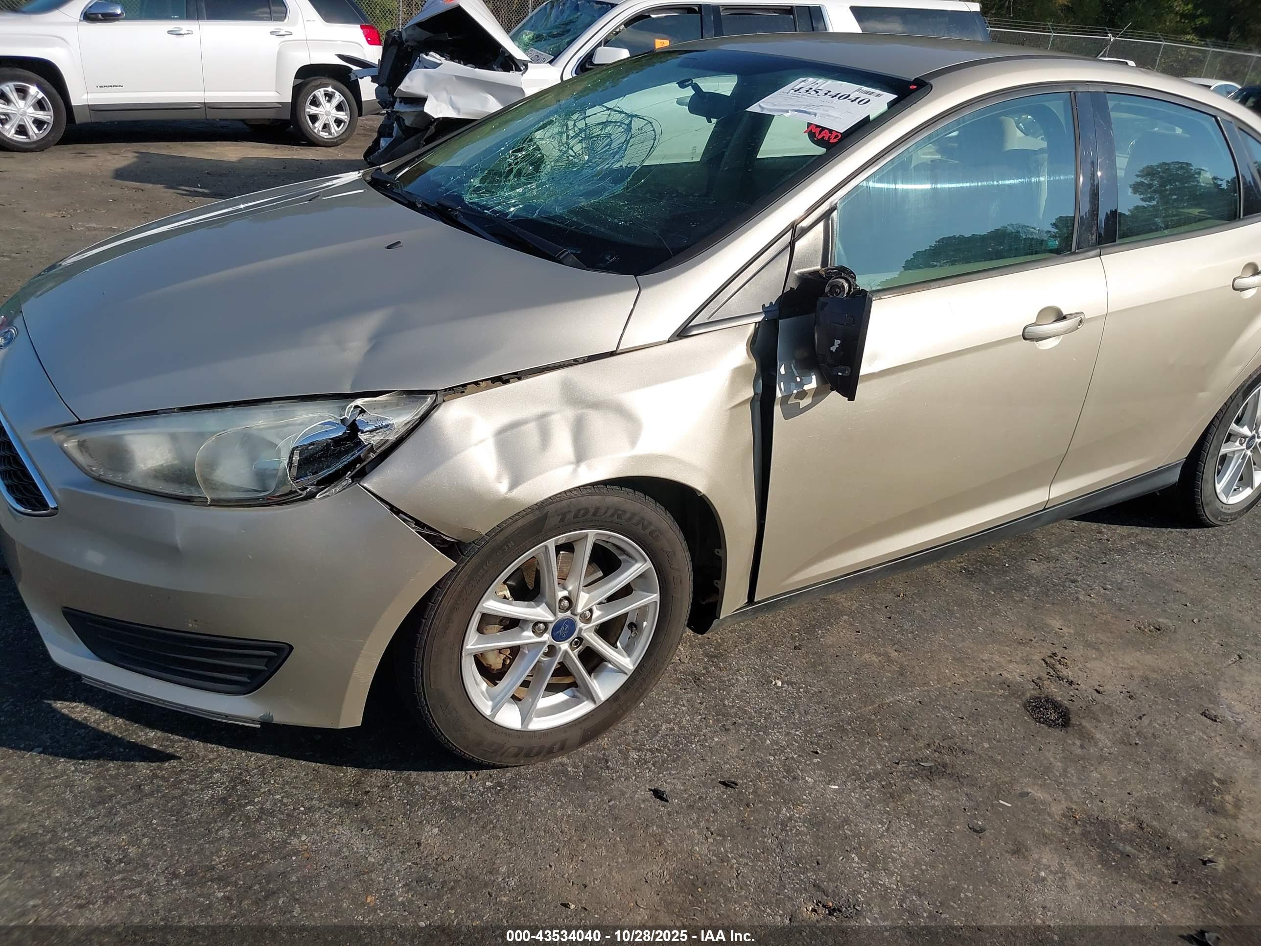 FORD FOCUS image 6