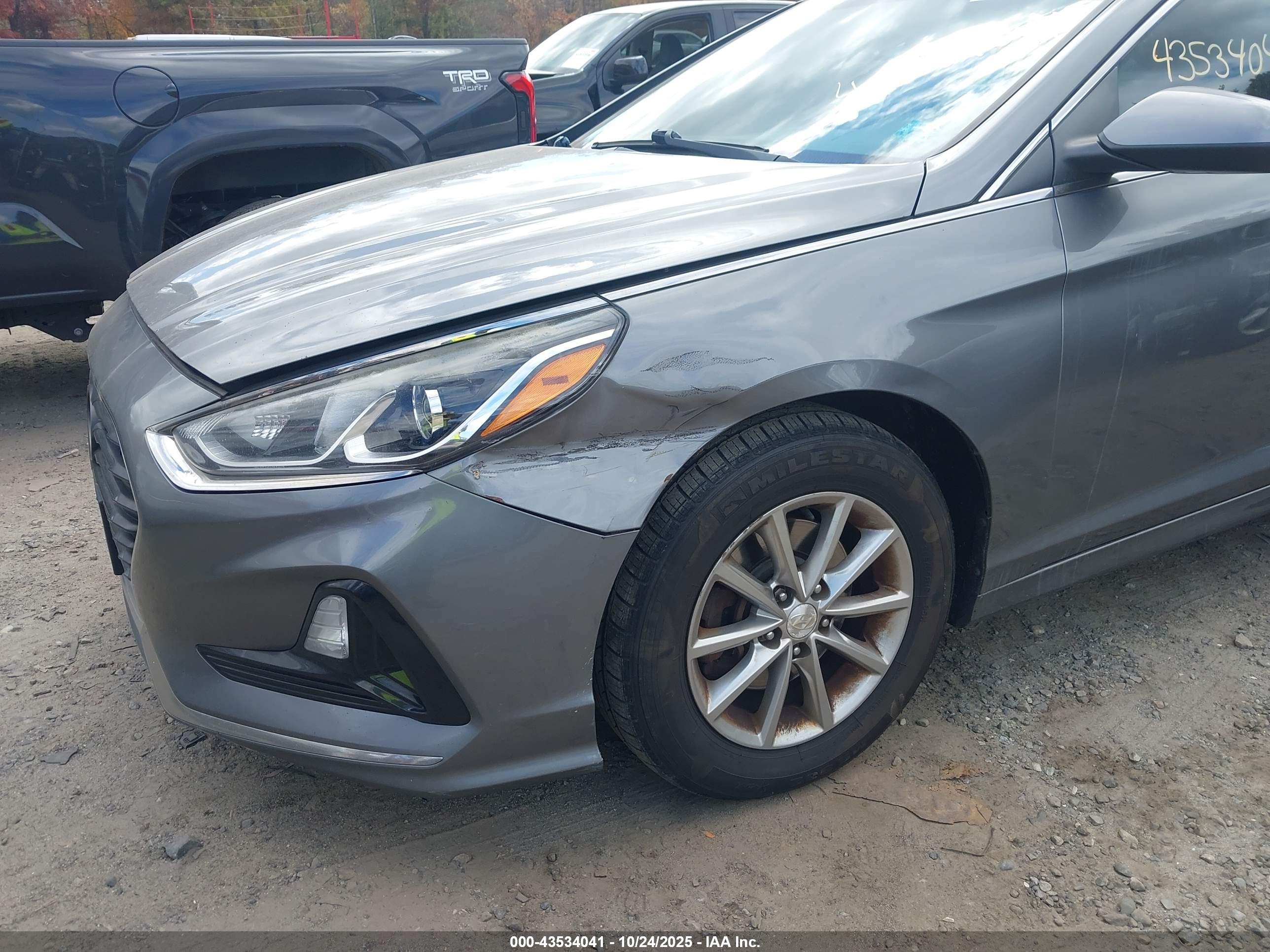 HYUNDAI SONATA image 6
