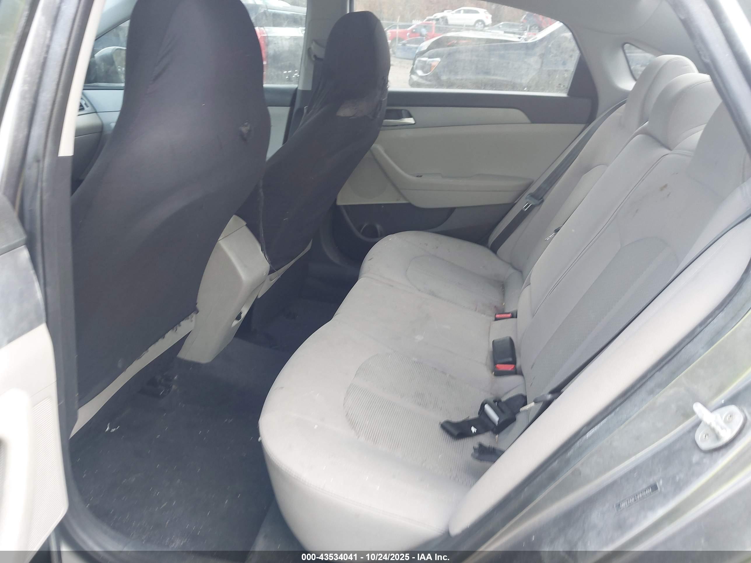 HYUNDAI SONATA image 8