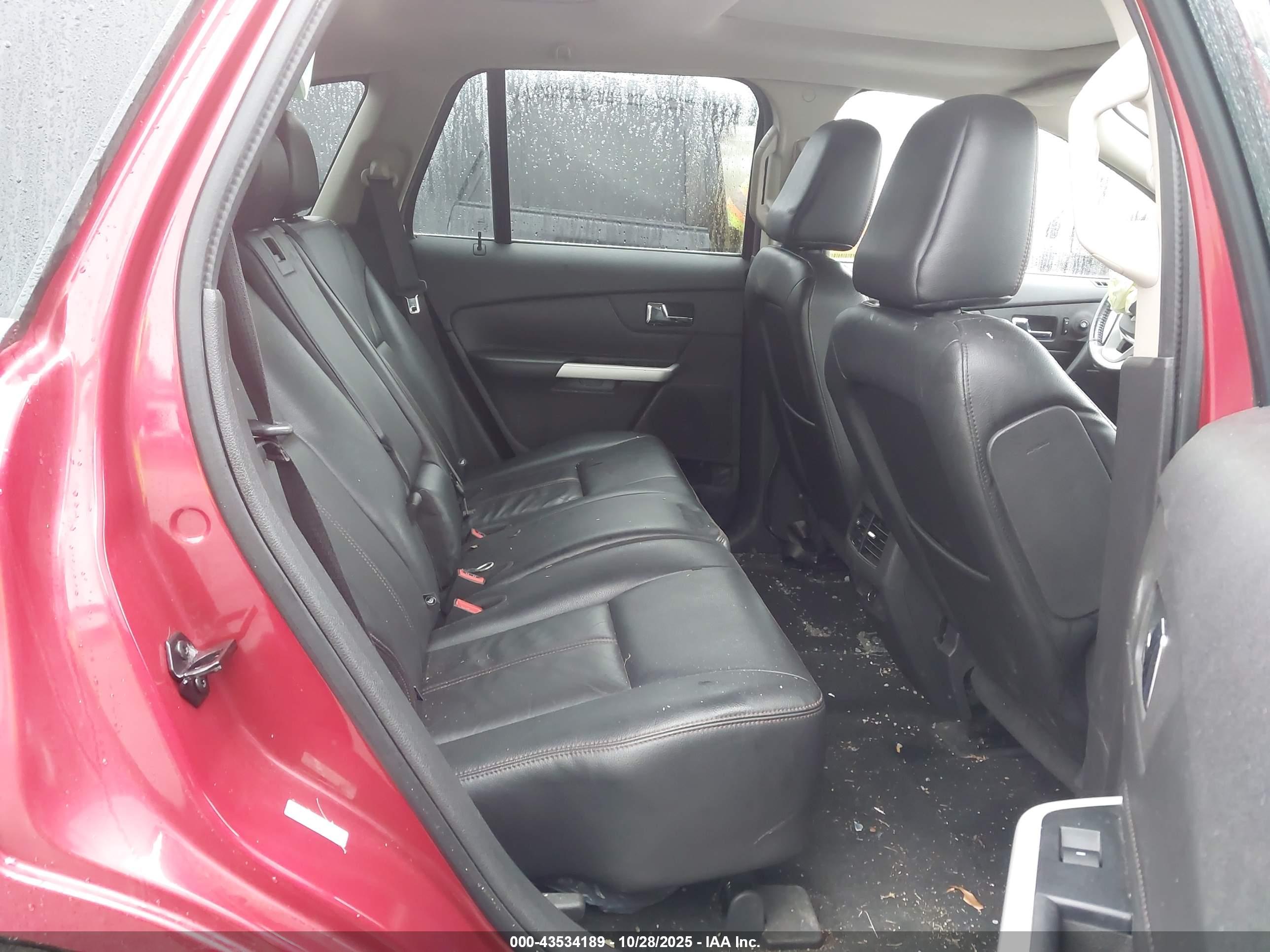 FORD EDGE image 8