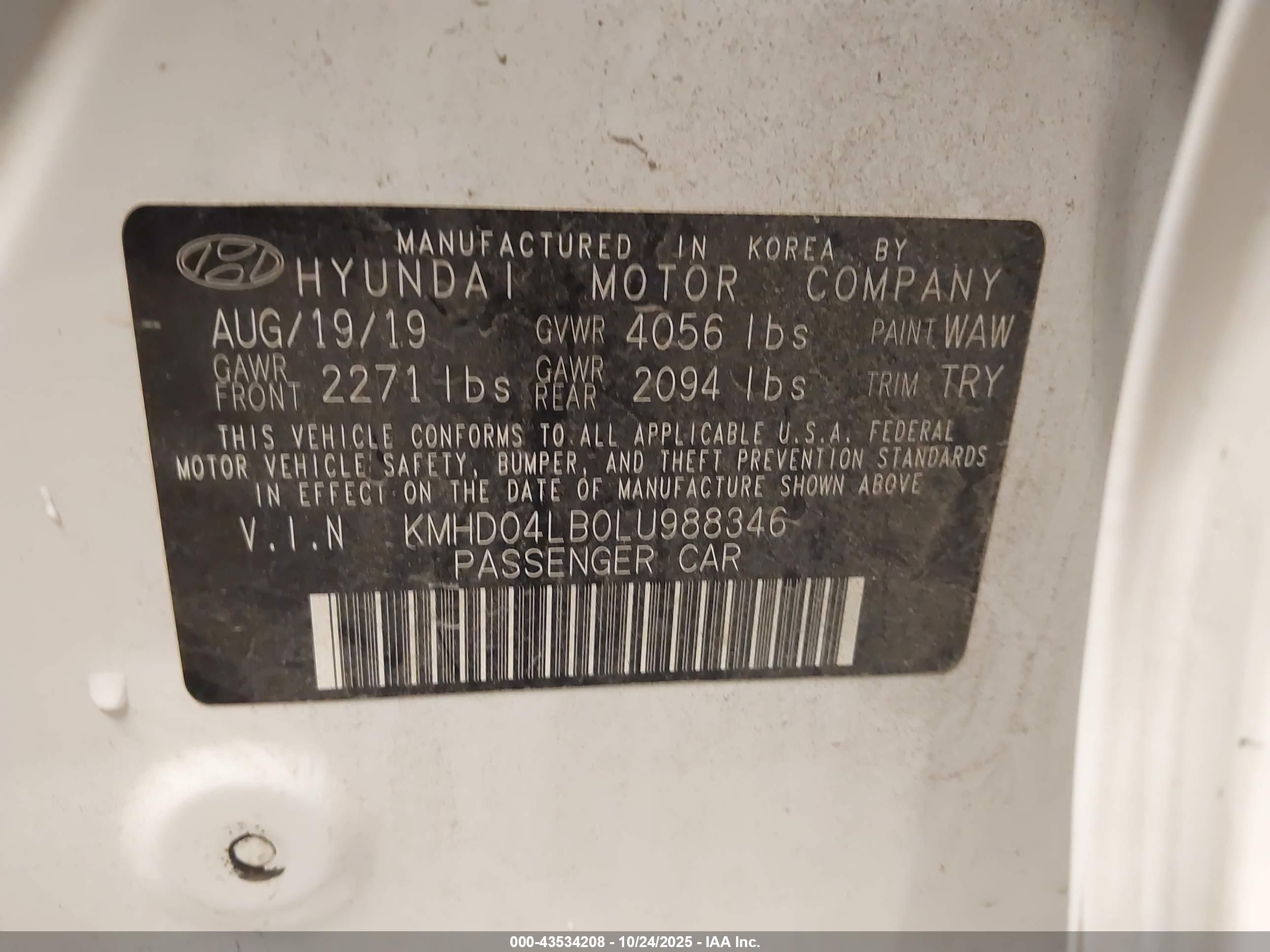 HYUNDAI ELANTRA image 9