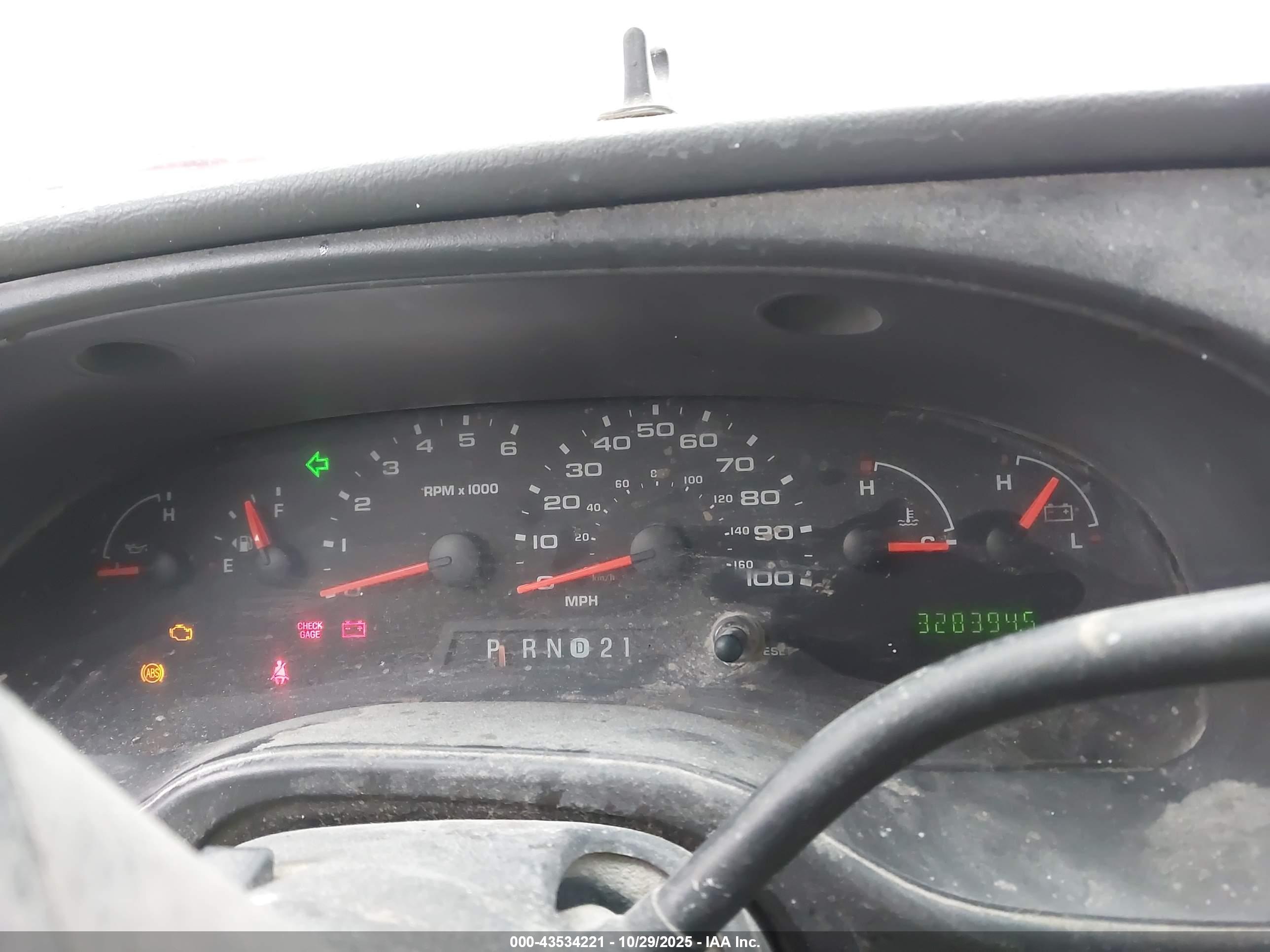 FORD E-250 image 7