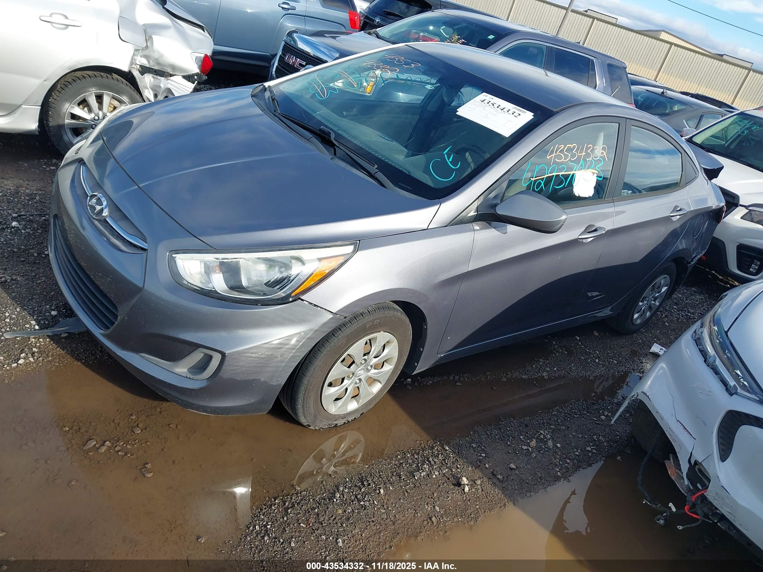 HYUNDAI ACCENT image 2