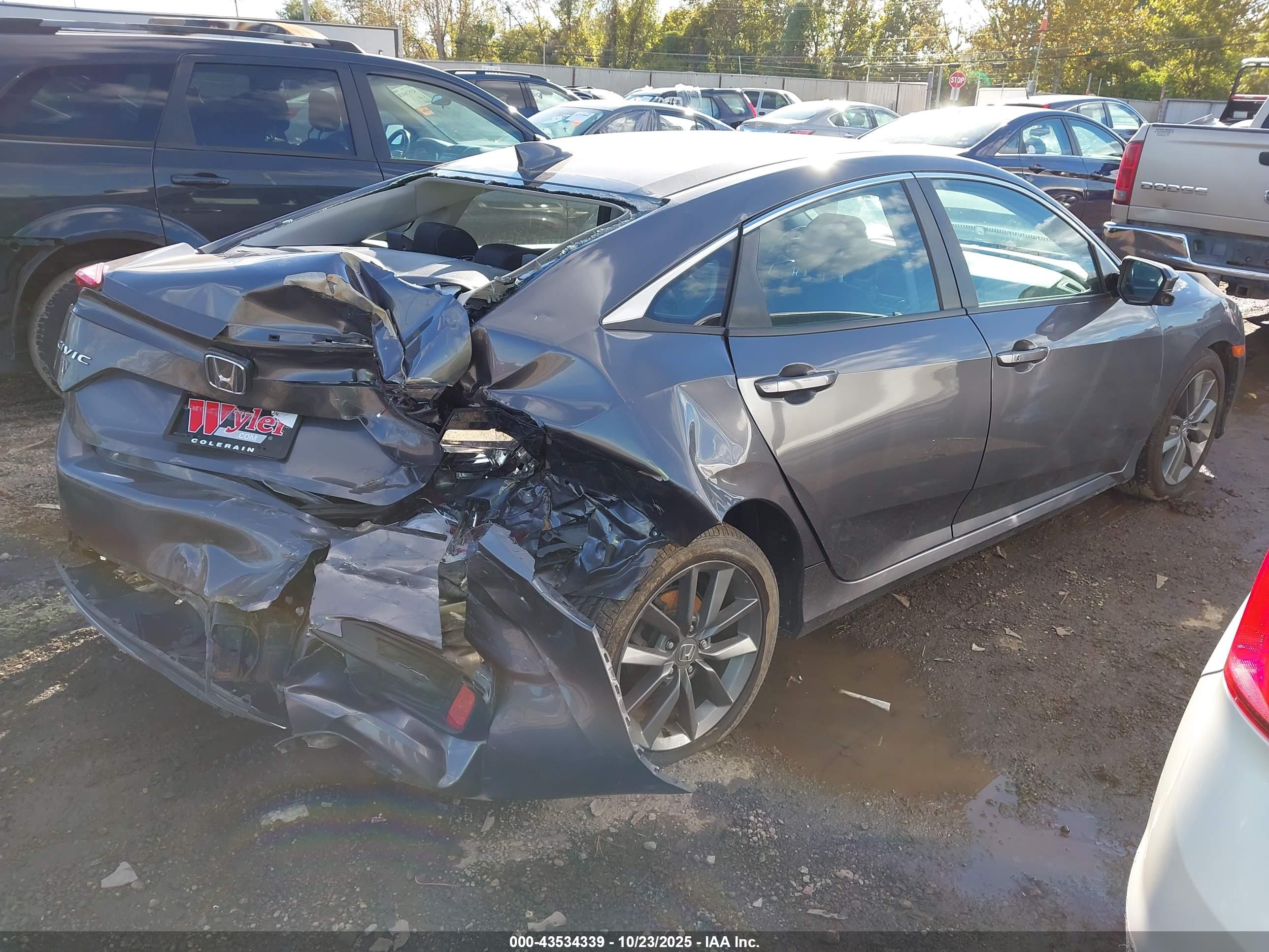 HONDA CIVIC image 4
