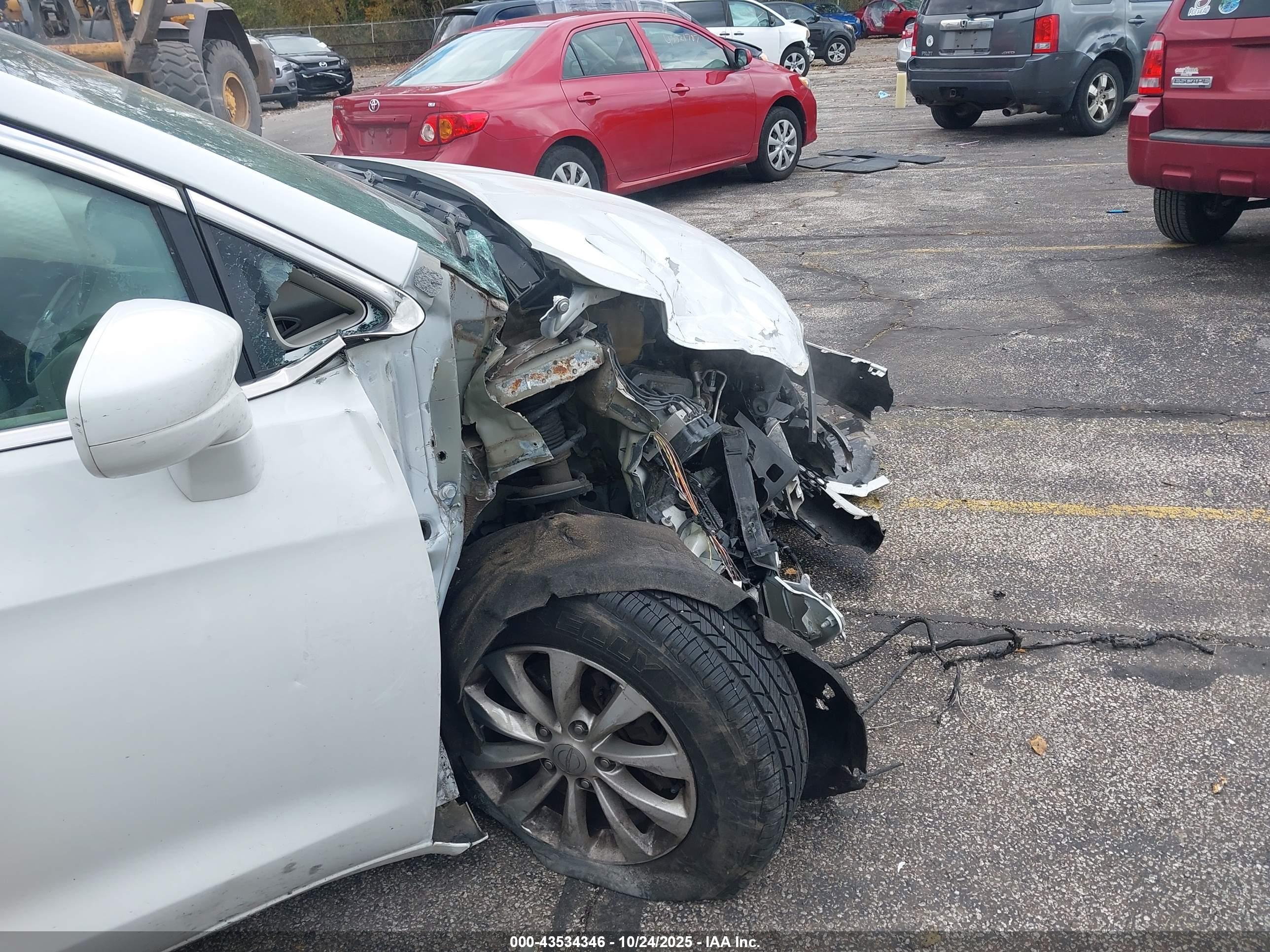 CHRYSLER PACIFICA image 6