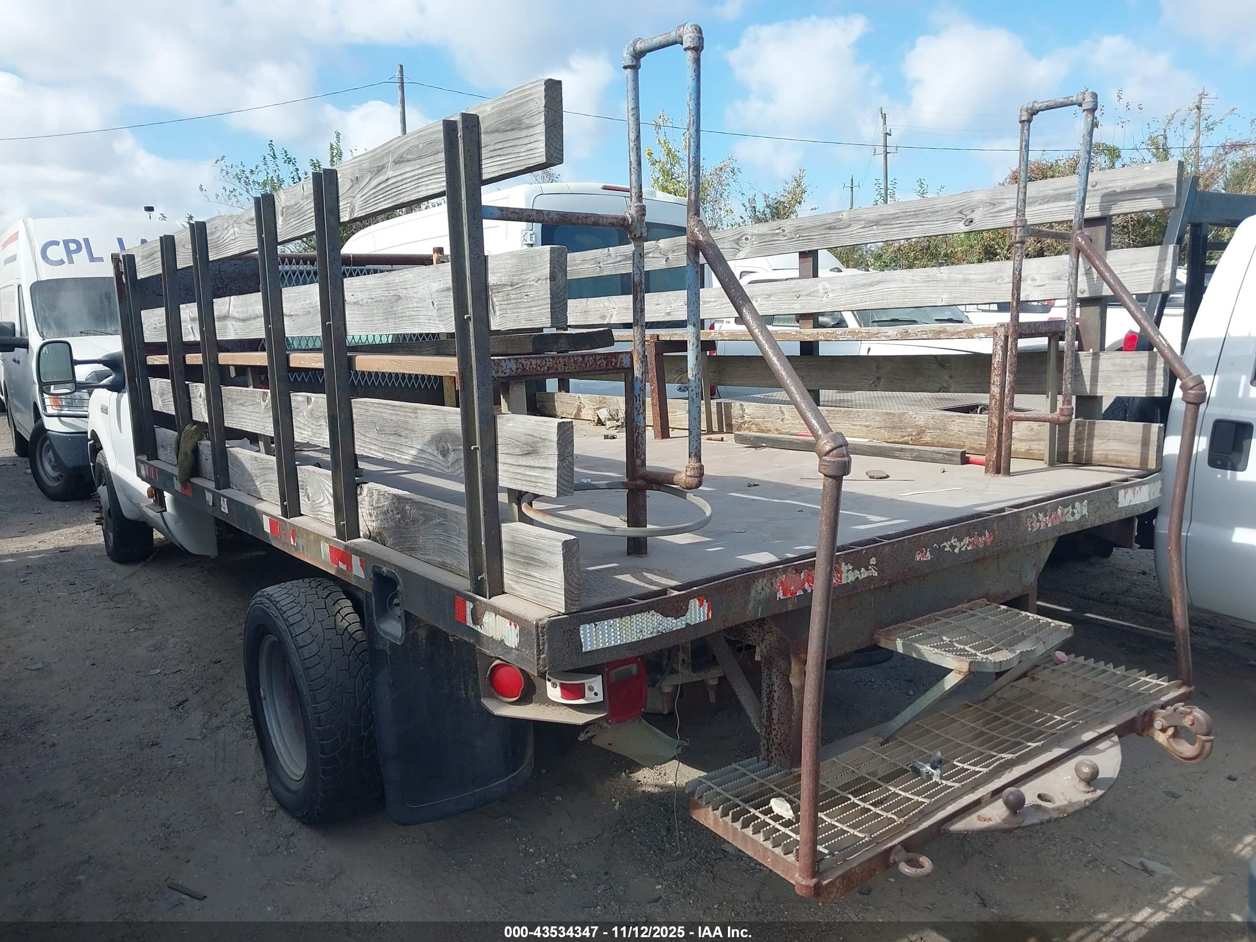 FORD F-350 image 3
