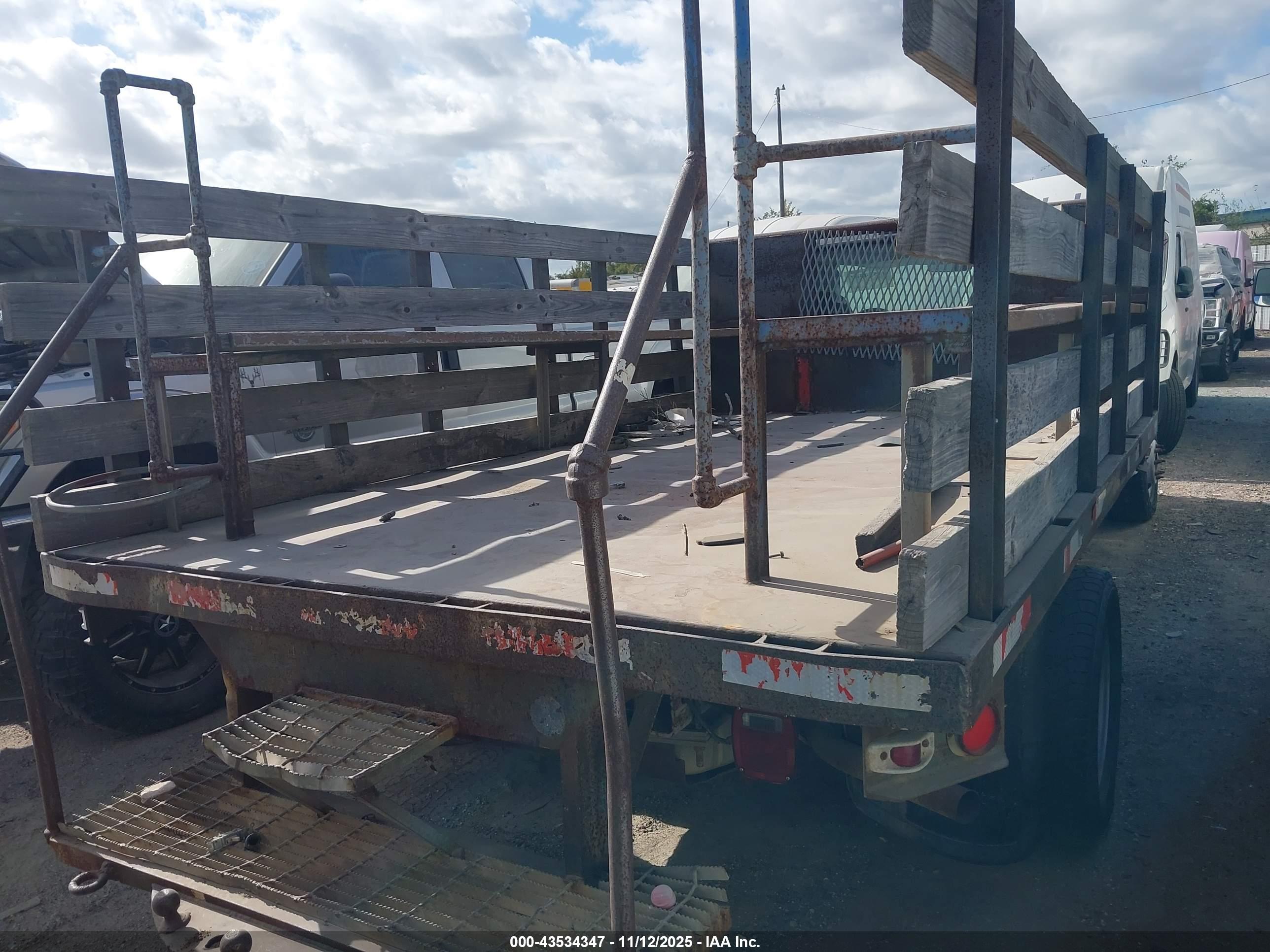 FORD F-350 image 4