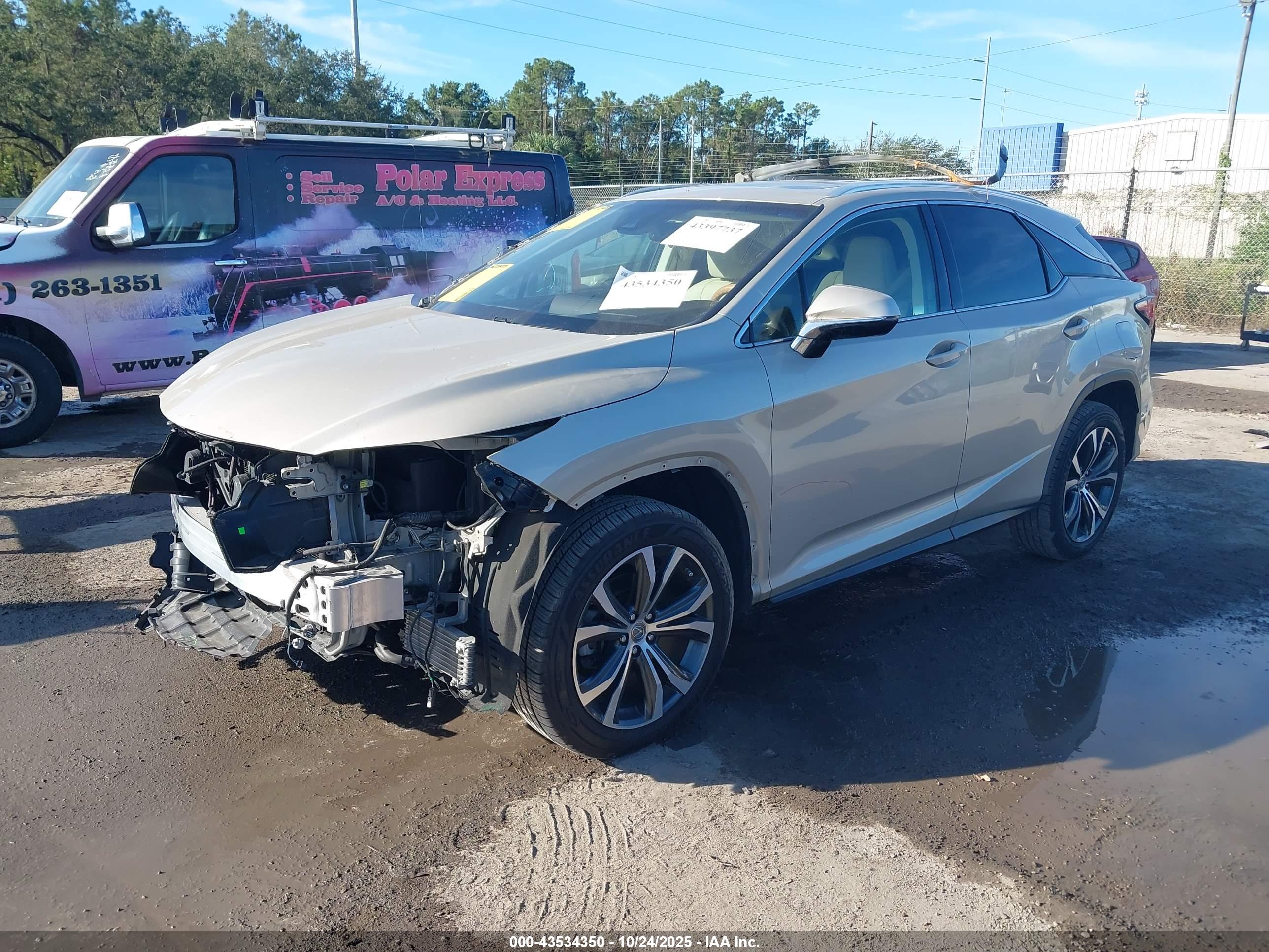 LEXUS RX image 2