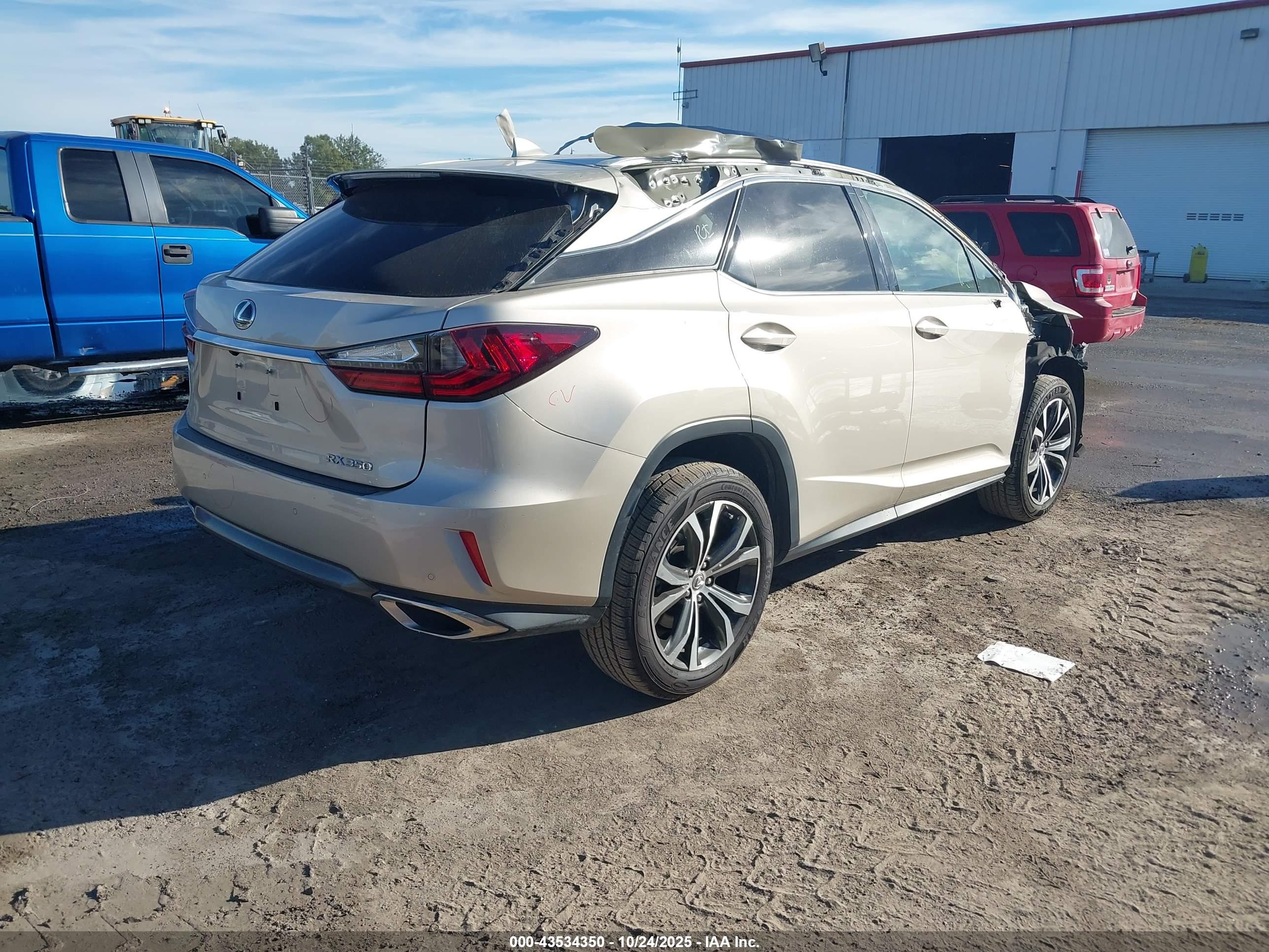 LEXUS RX image 4