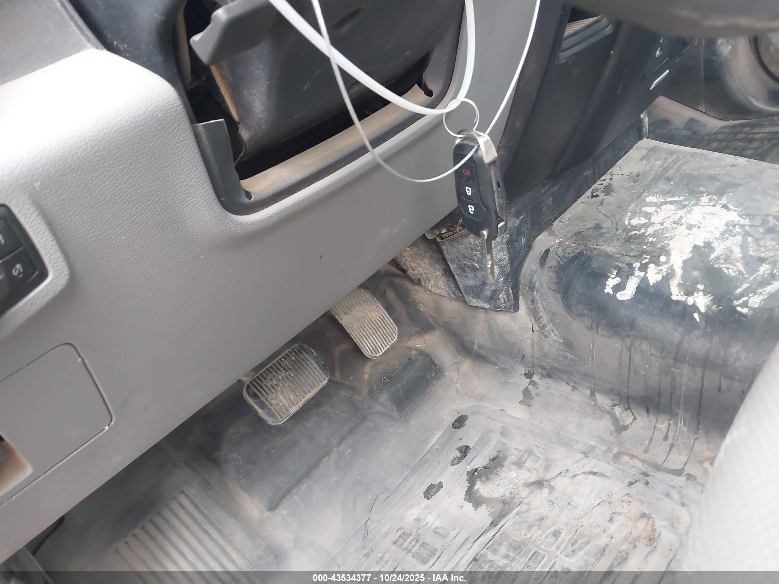 FORD F-150 image 11